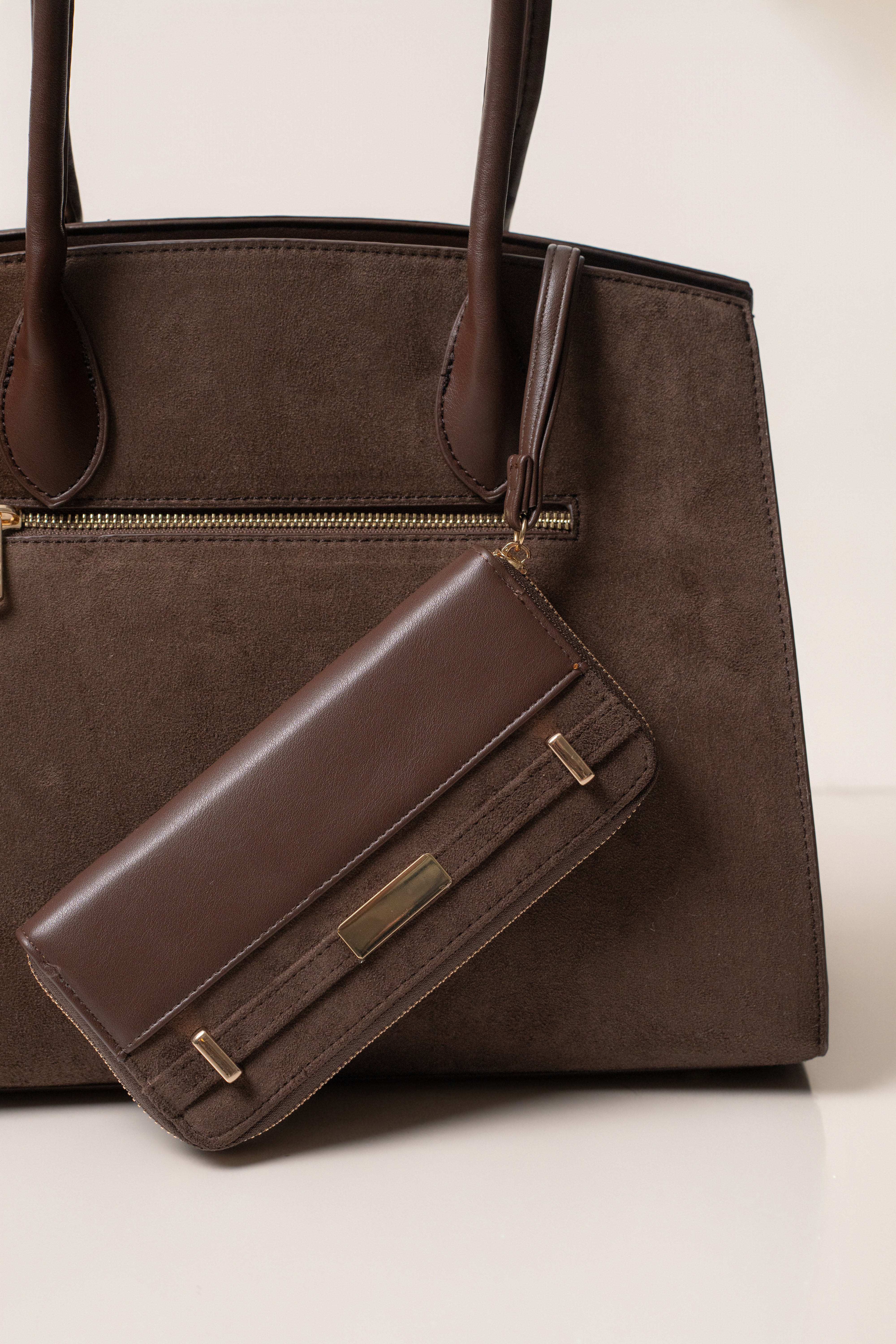 Chocolate Fifth Avenue Handbag Set