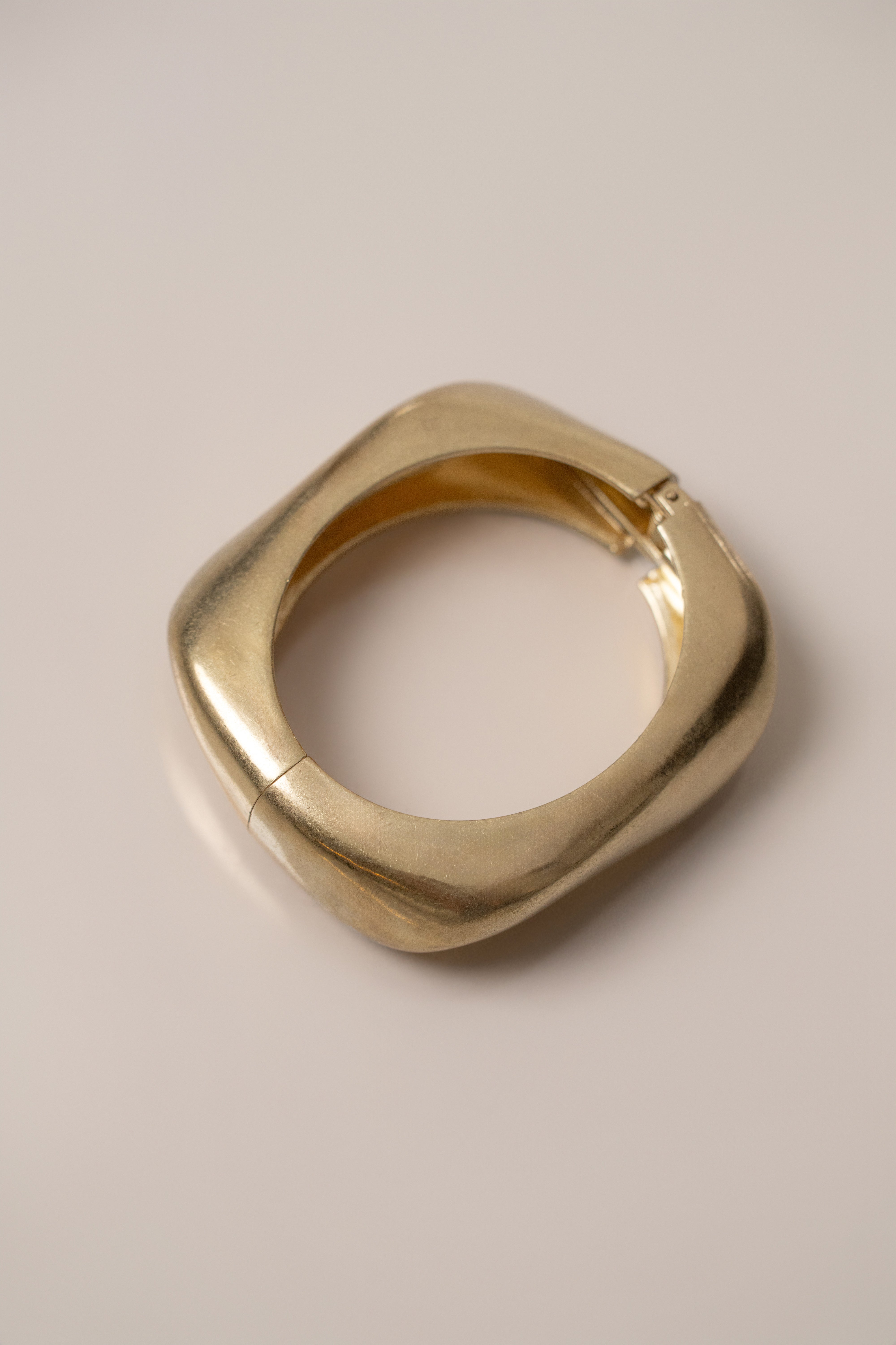 Gold Ivanna Hinge Bracelet