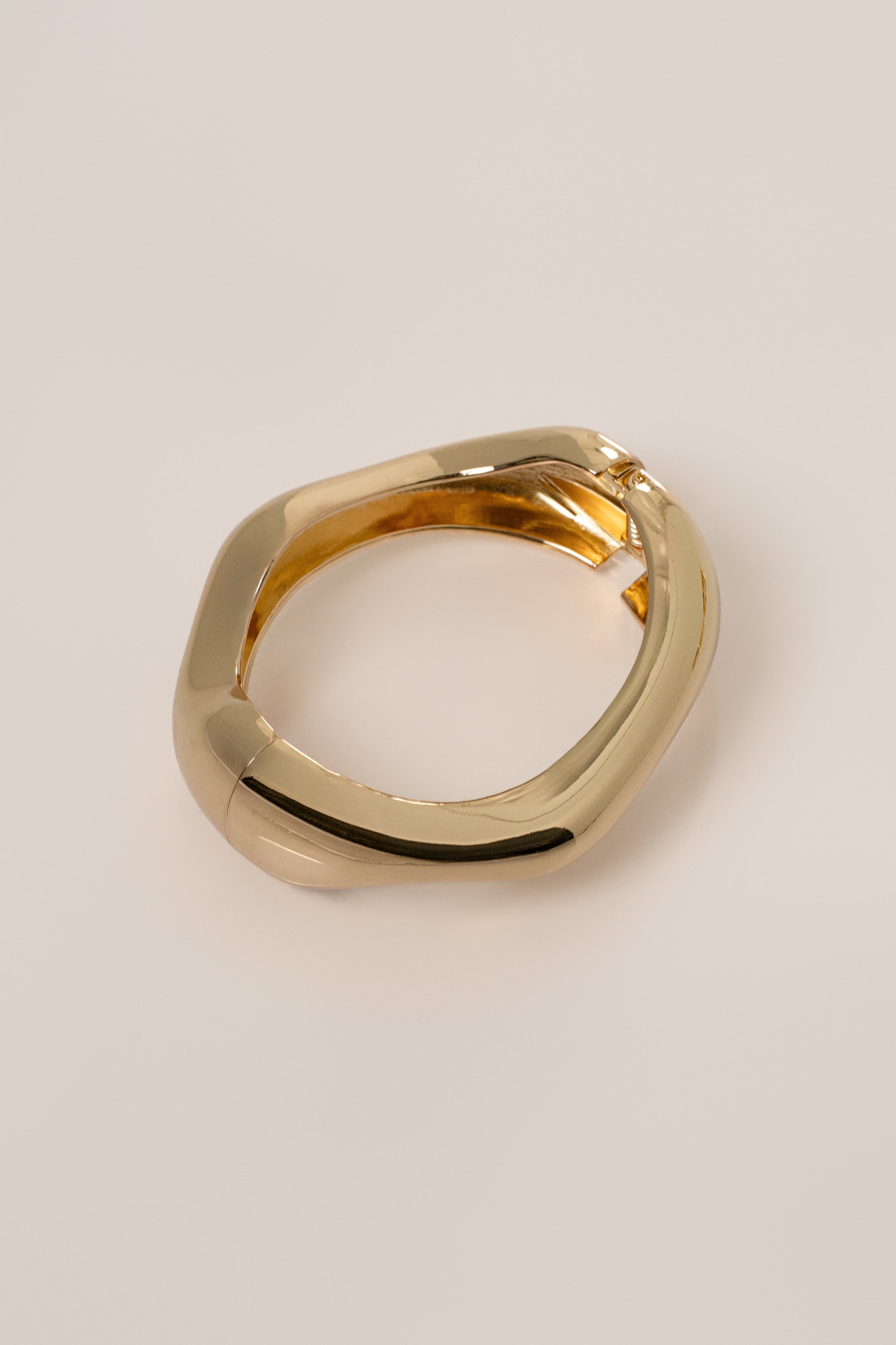 Gold Iva Hinge Bracelet - JLUXLABEL