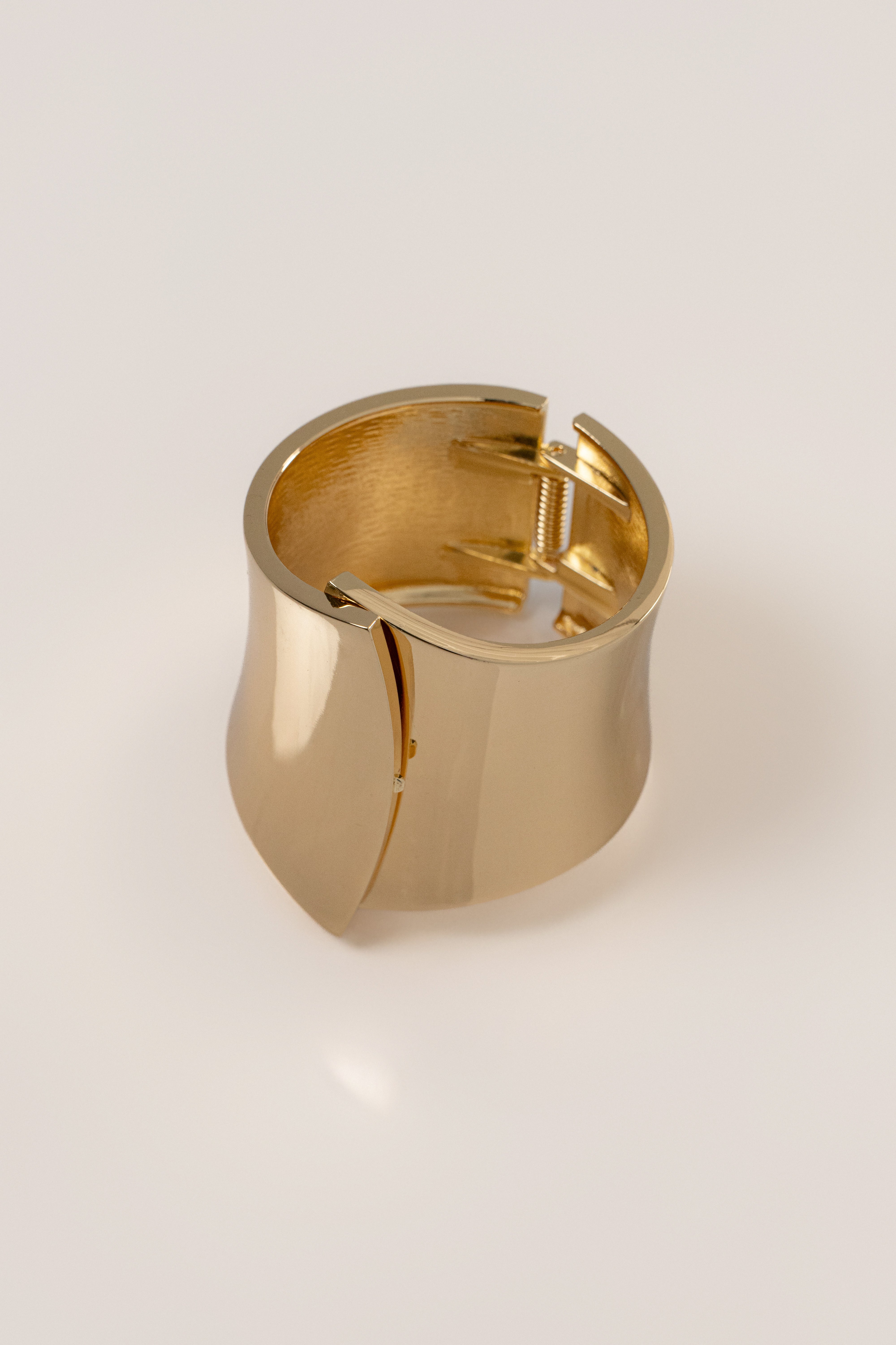 Gold Lux Hinge Bracelet - JLUXLABEL