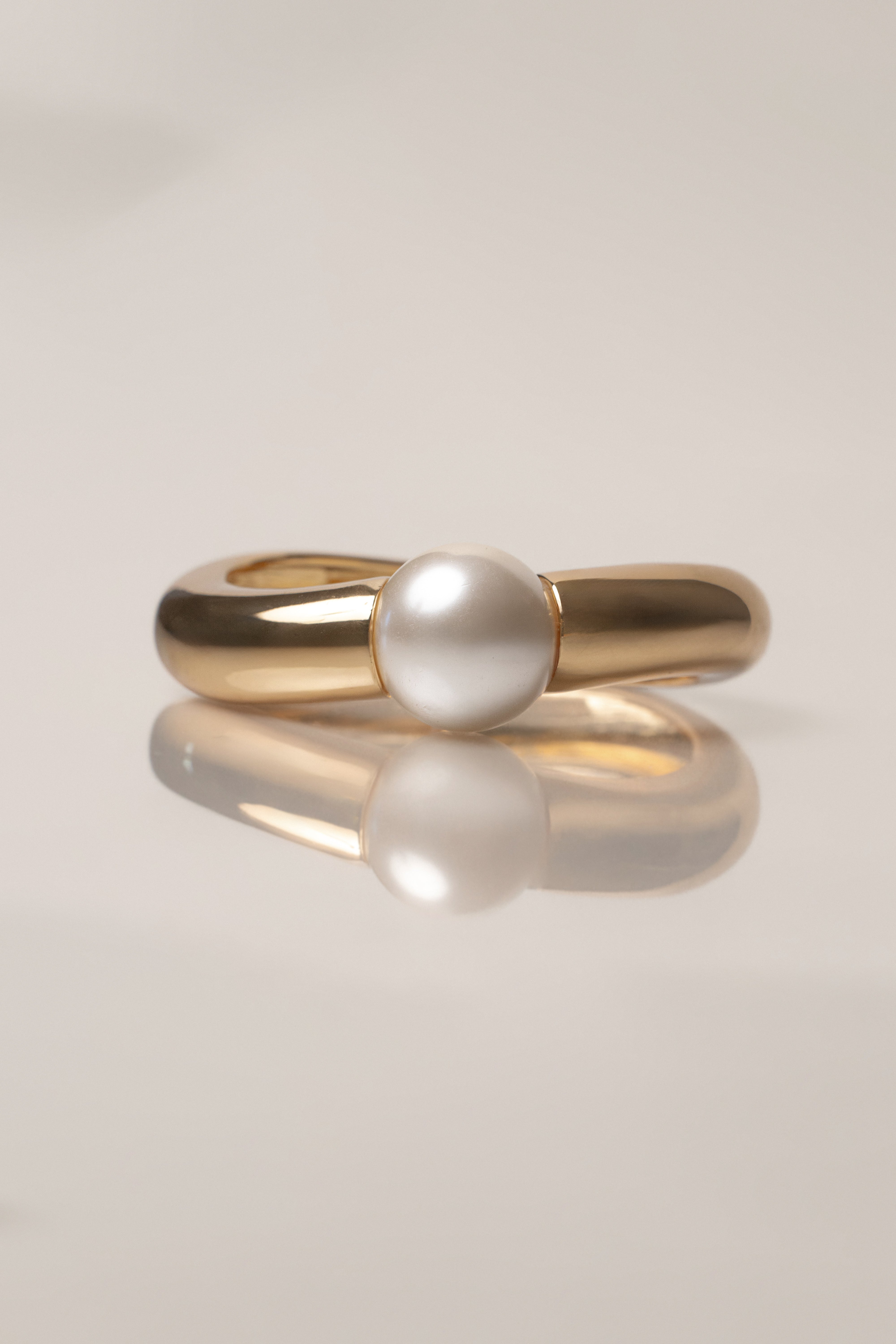 Gold Britt Pearl Bracelet - JLUXLABEL