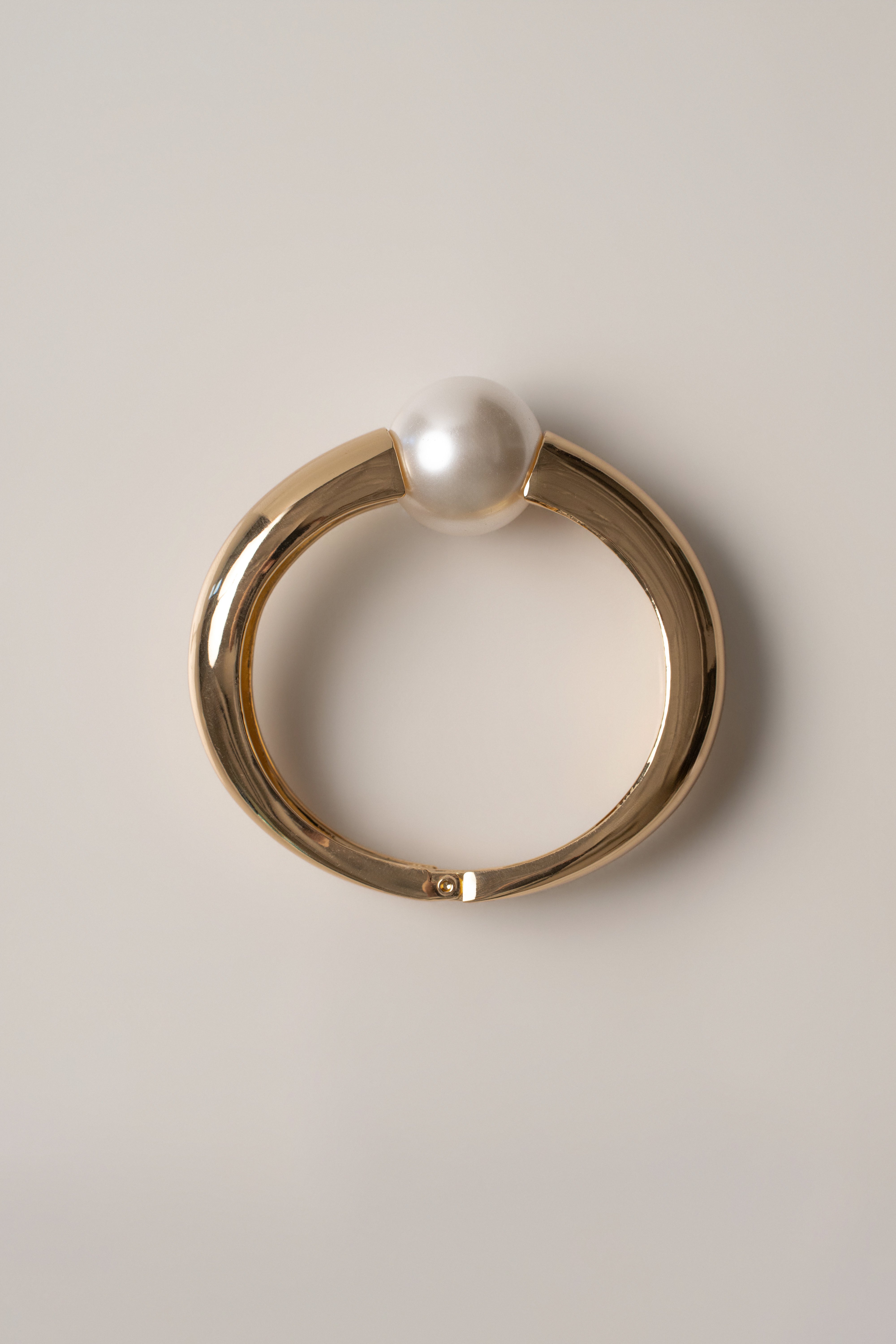 Gold Britt Pearl Bracelet - JLUXLABEL