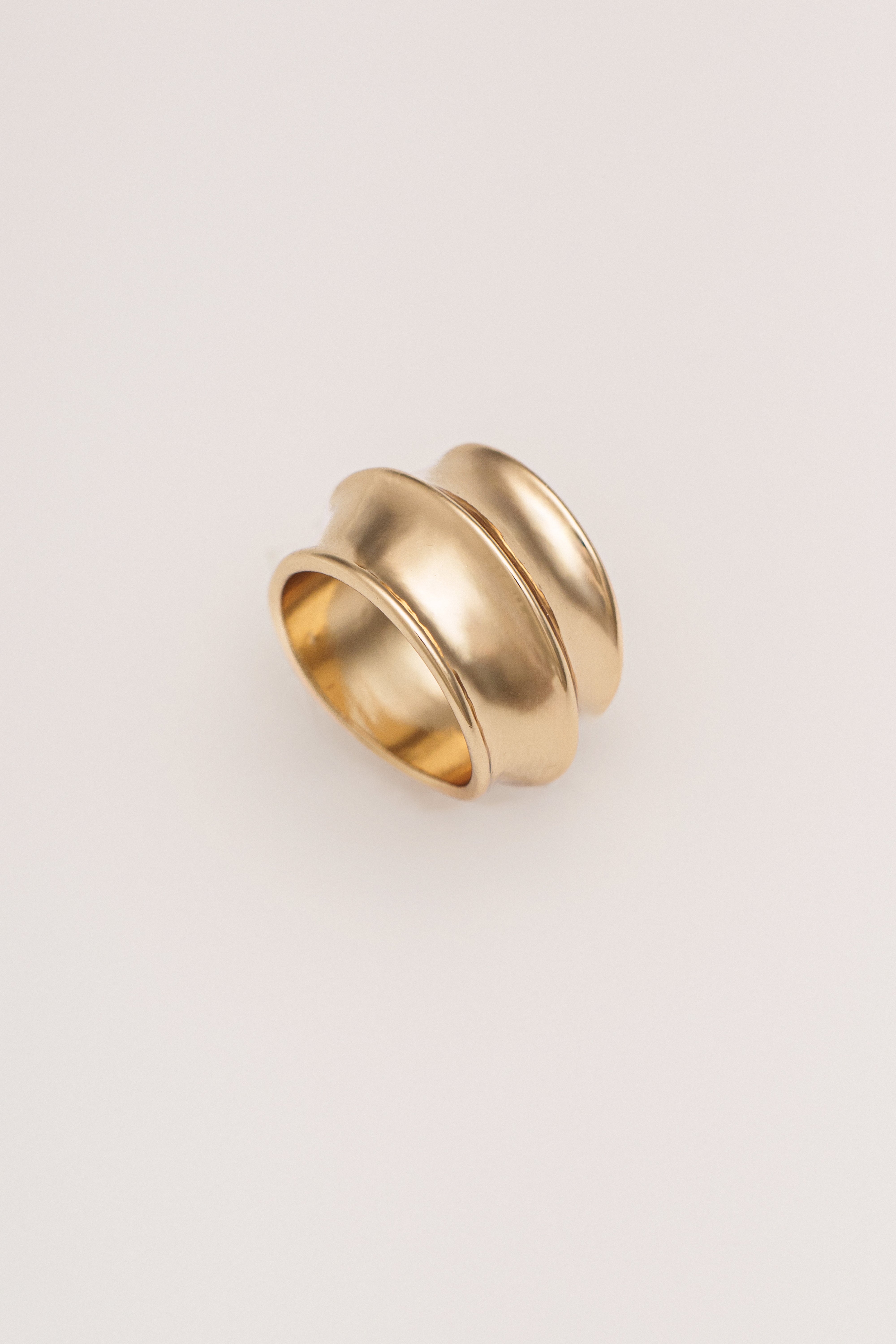 Gold Eve Sculpted Ring