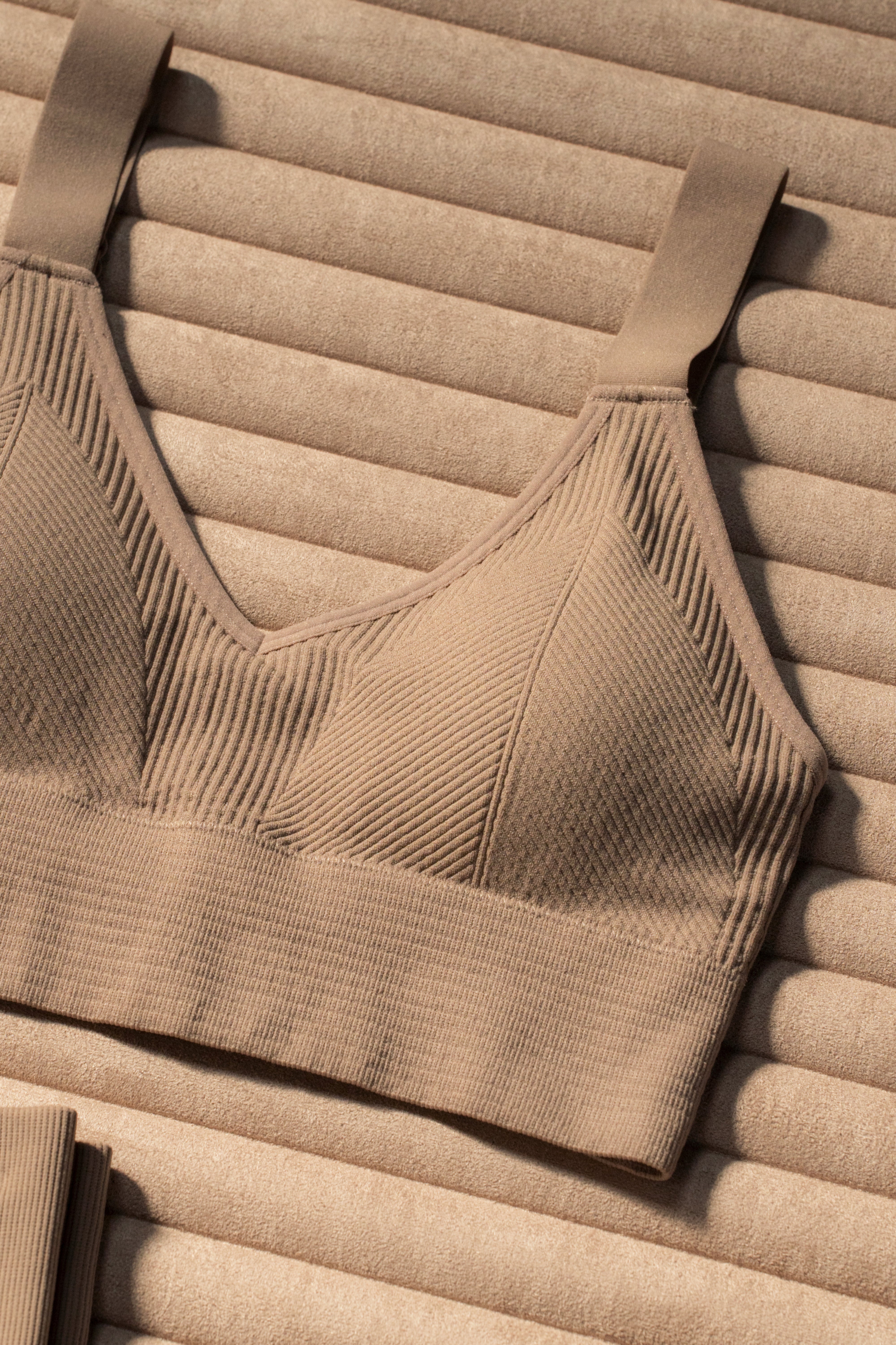 Beige New Flow Active Top - JLUXLABEL