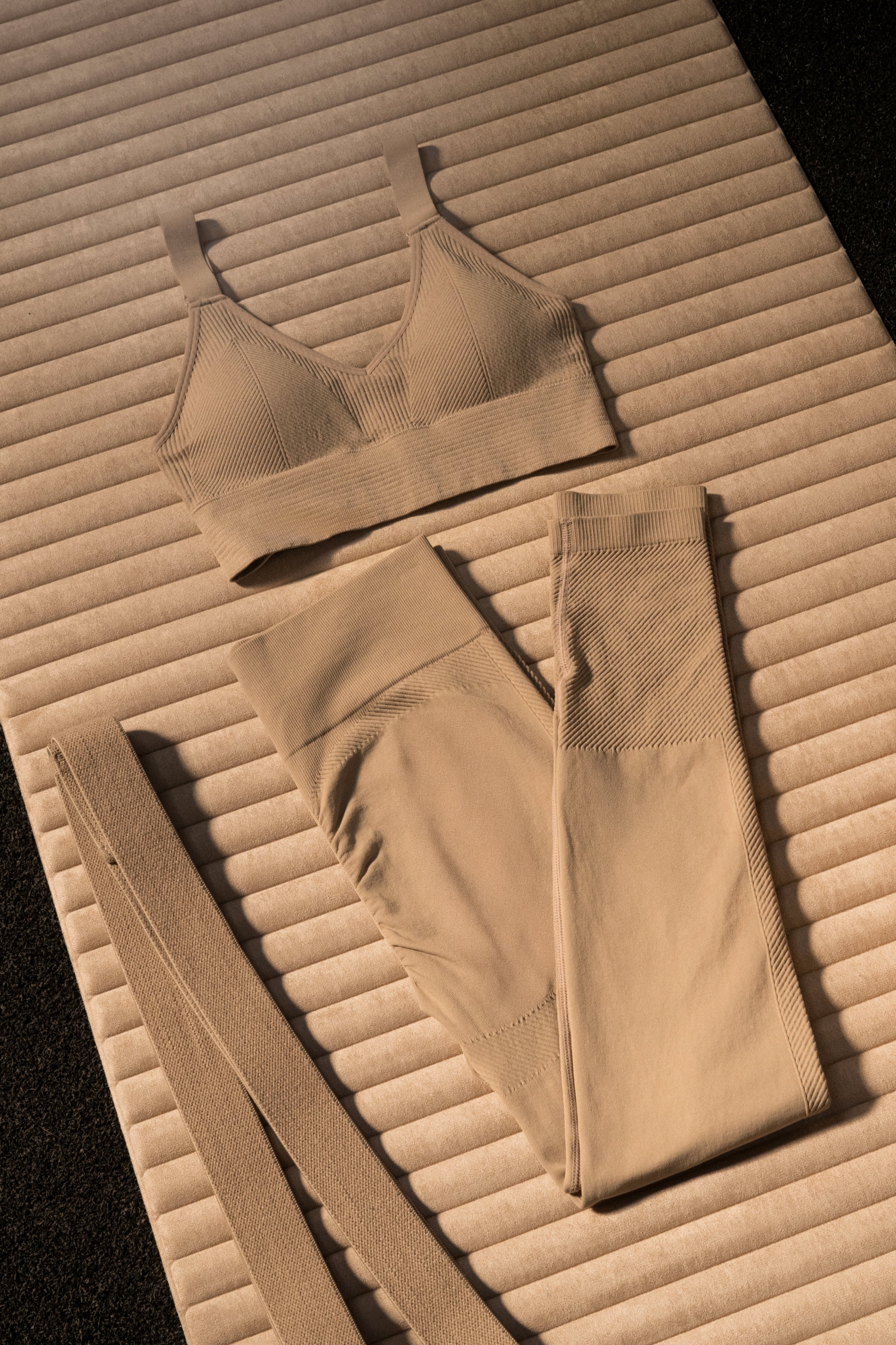 Beige New Flow Active Top - JLUXLABEL