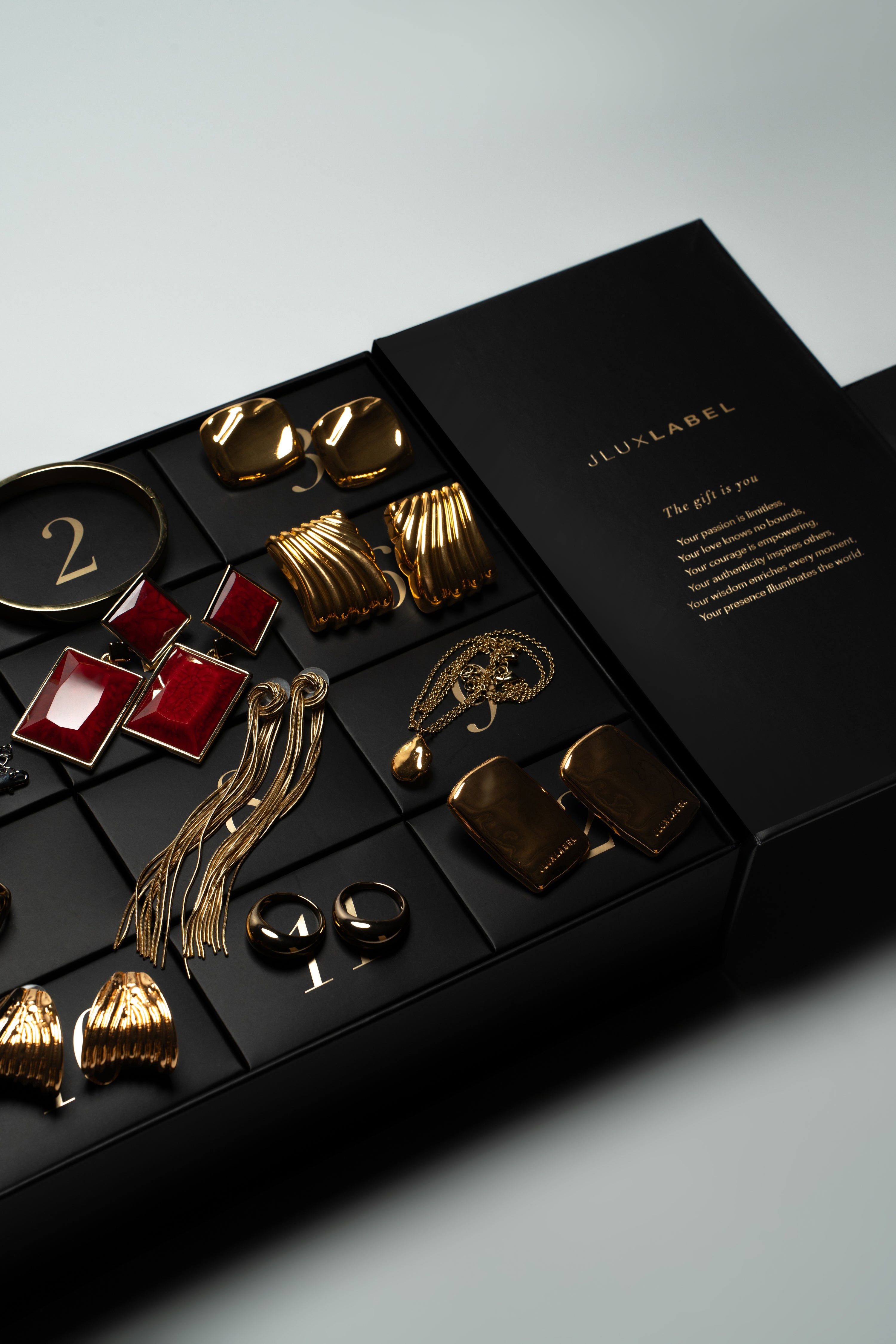 Limited Edition Holiday Advent Calendar - JLUXLABEL