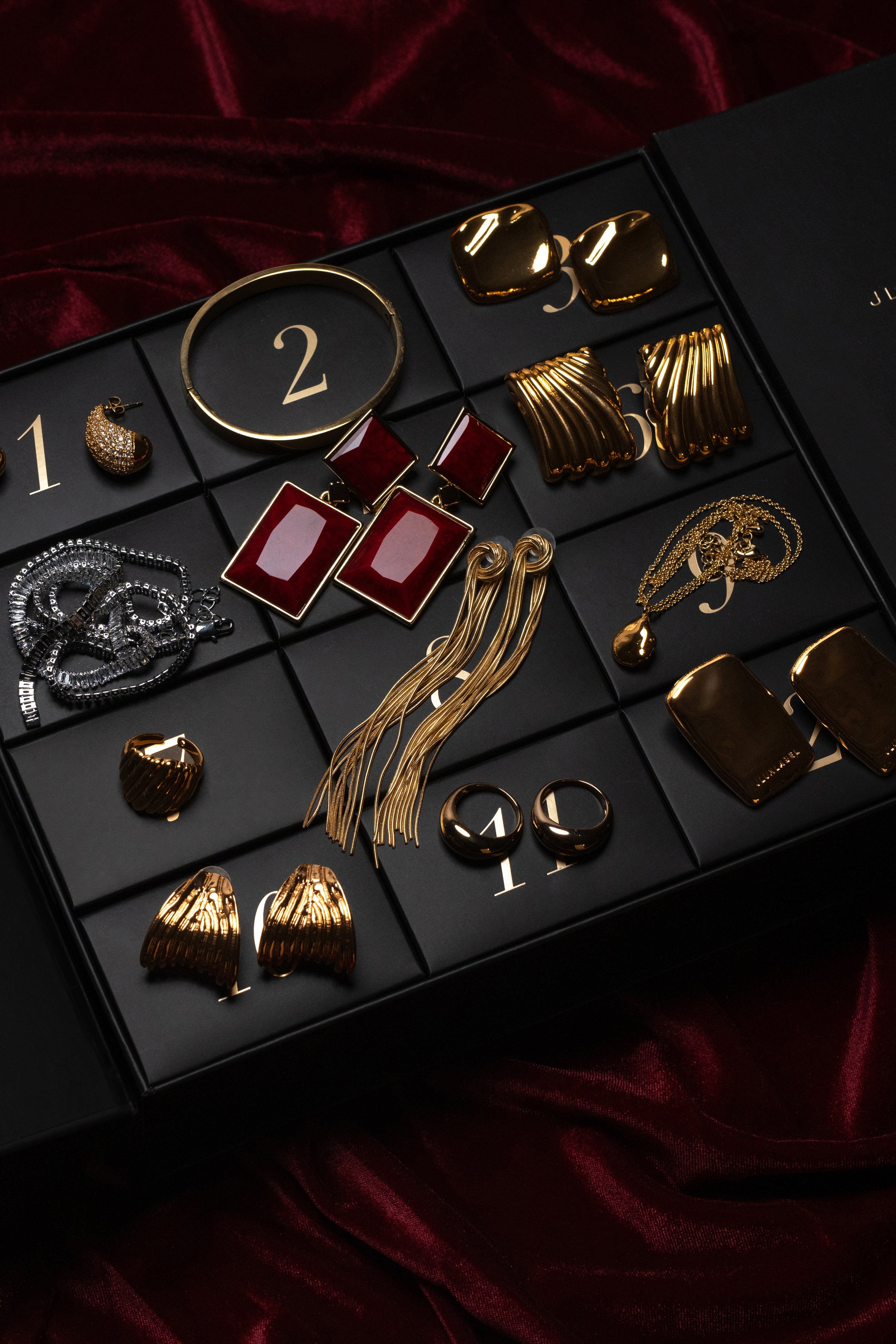 Limited Edition Holiday Advent Calendar - JLUXLABEL