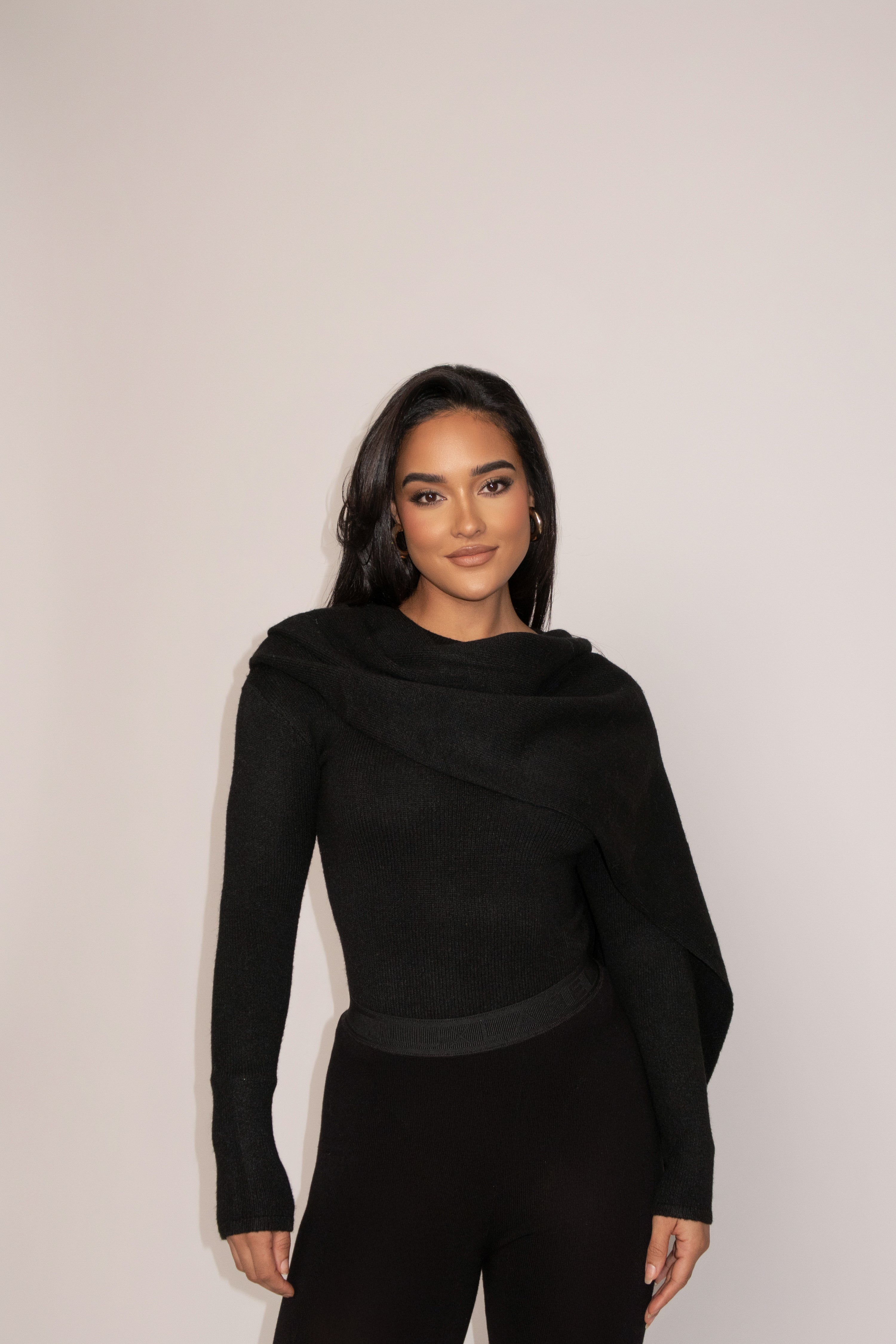 Black Ribbed Scarf Top - JLUXLABEL