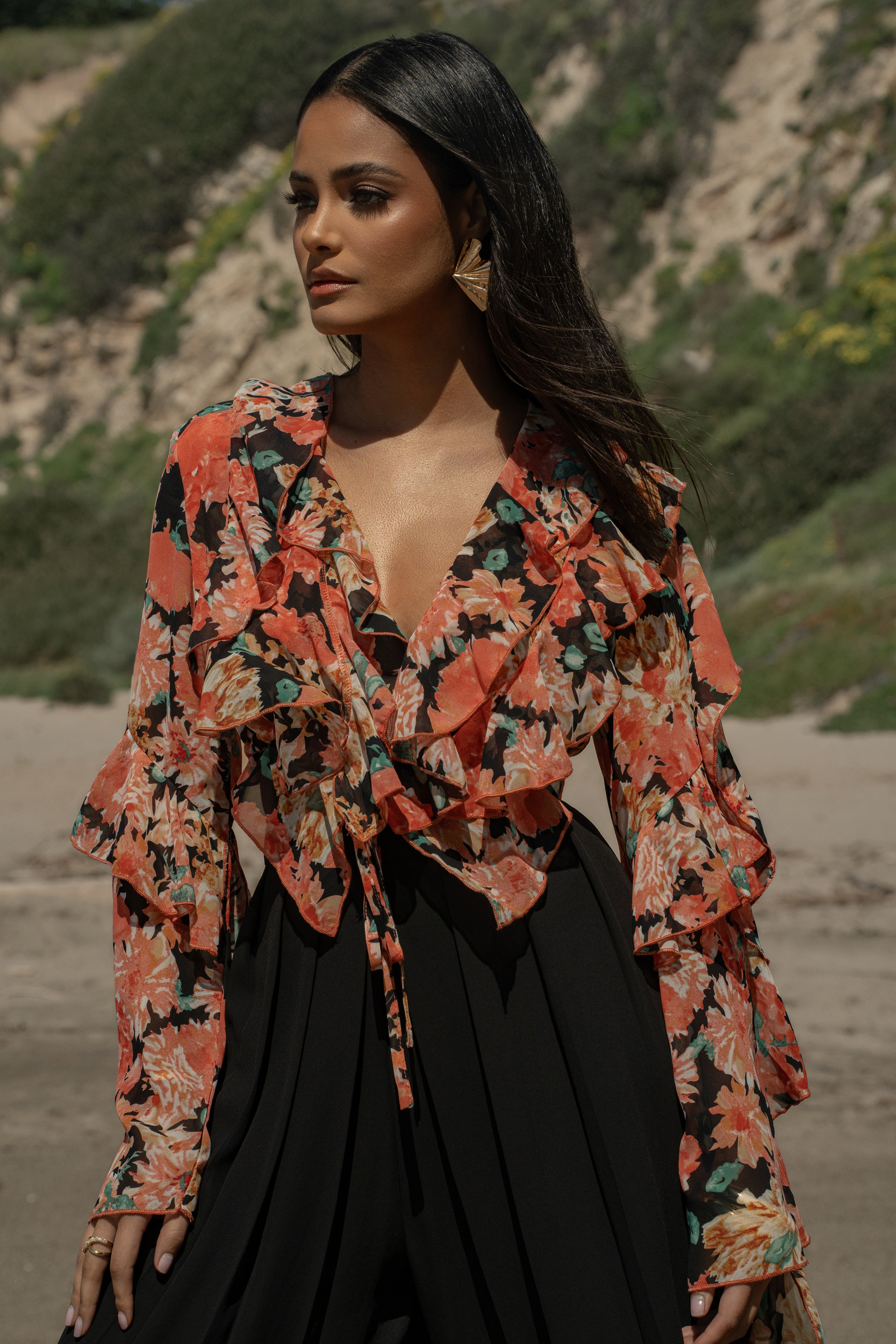 Black Floral Yvanna Ruffle Top - JLUXLABEL