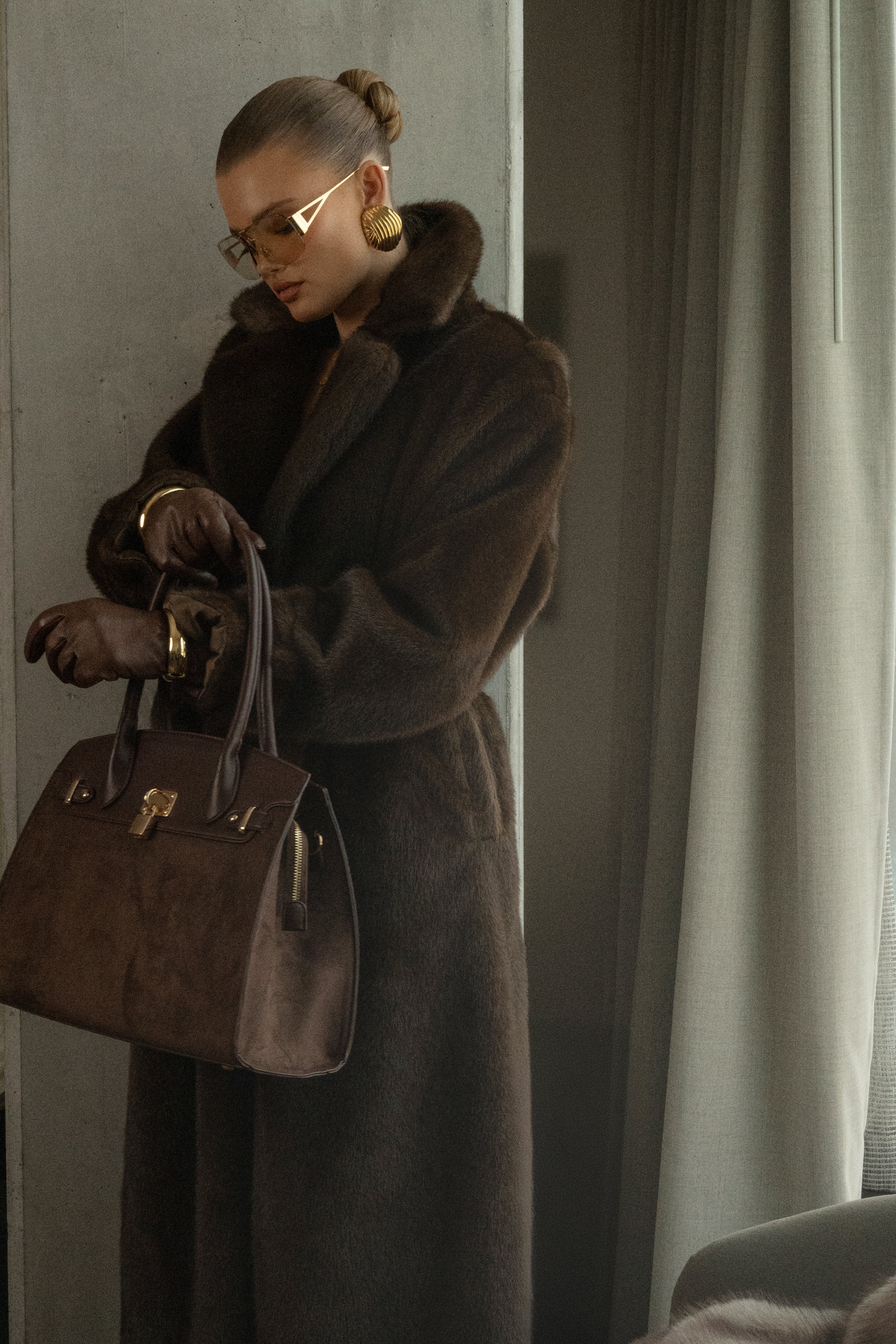 Chocolate Fifth Avenue Handbag Set