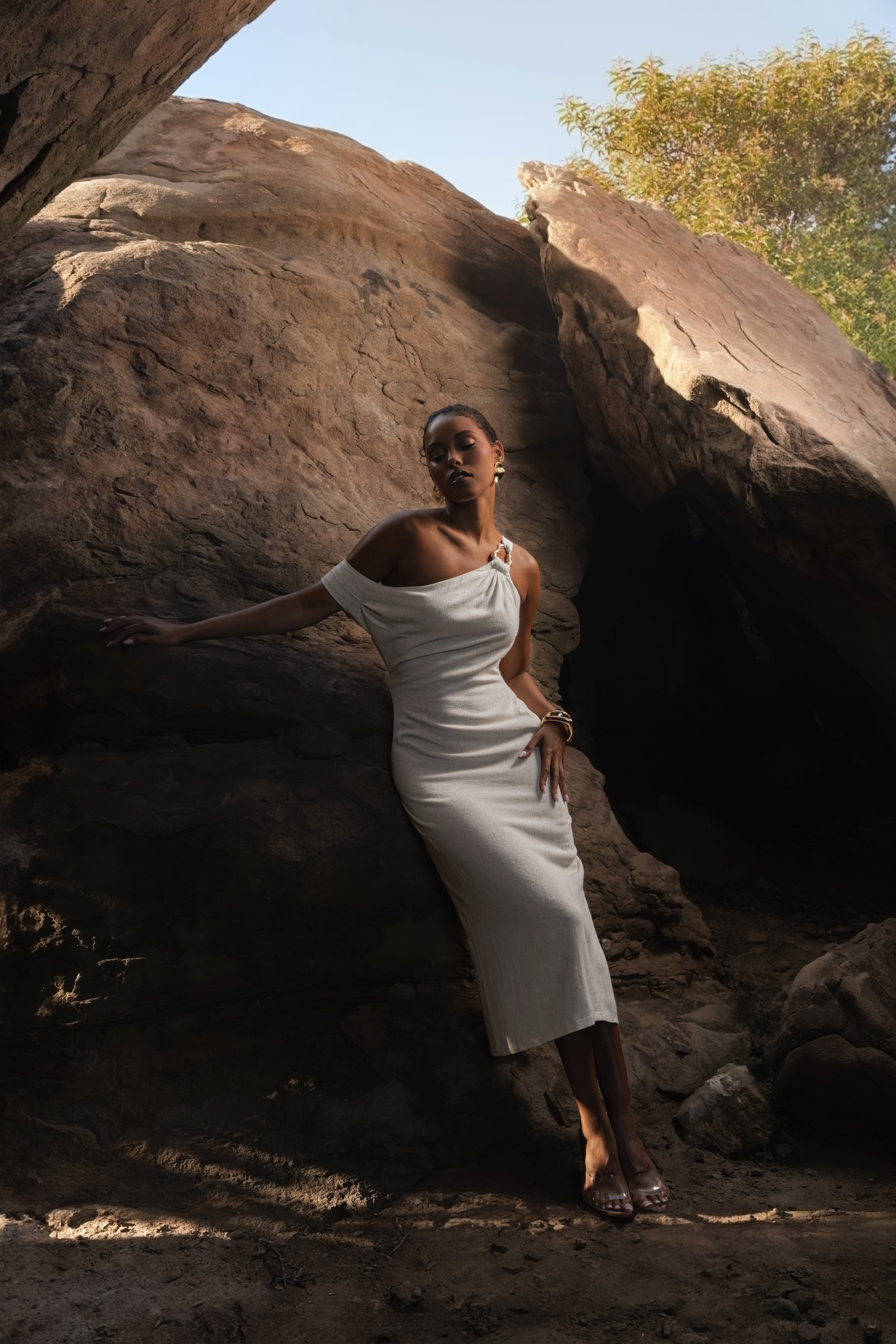 Beige Escape Linen Dress - JLUXLABEL