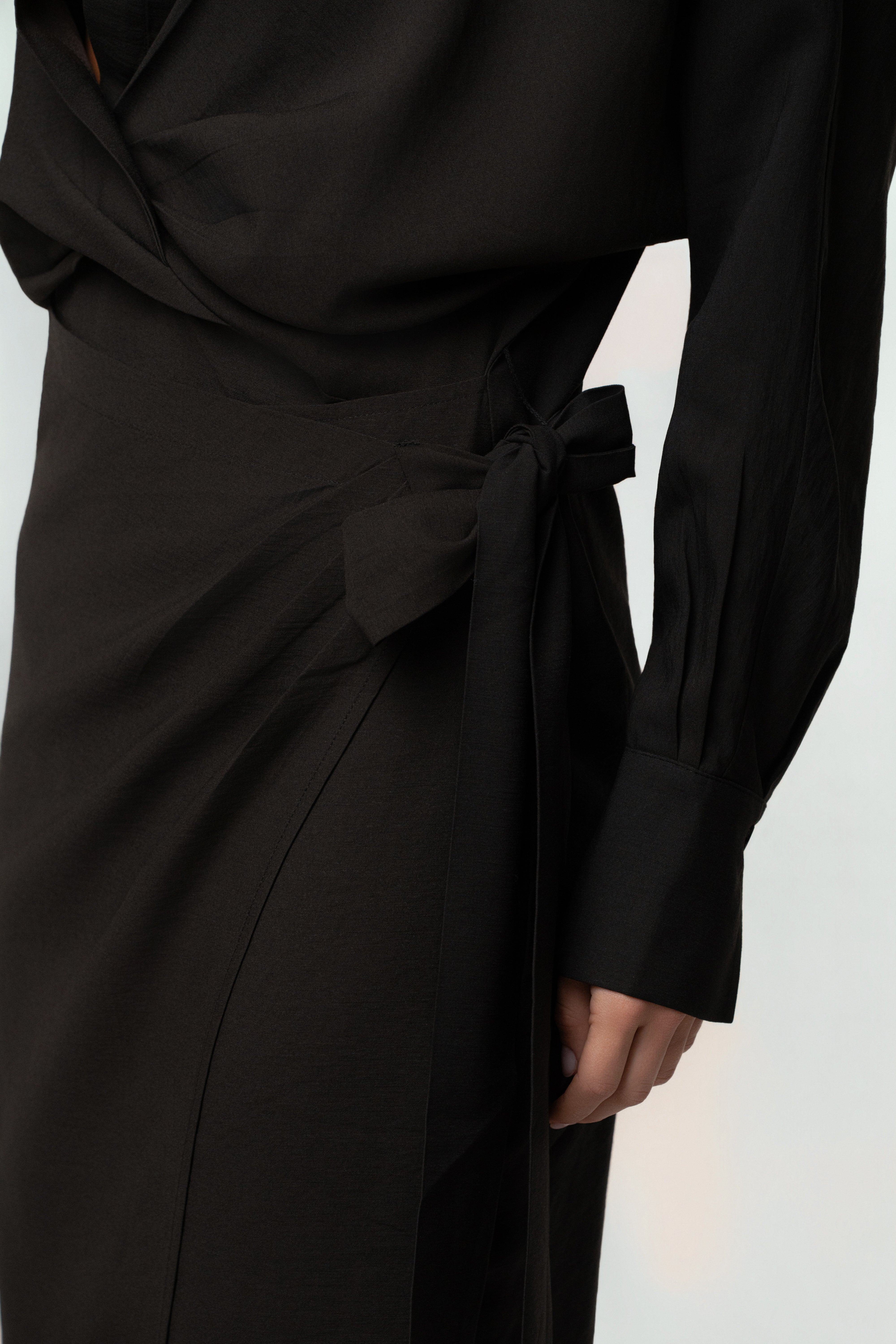 Black Skyline Wrap Midi Dress - JLUXLABEL