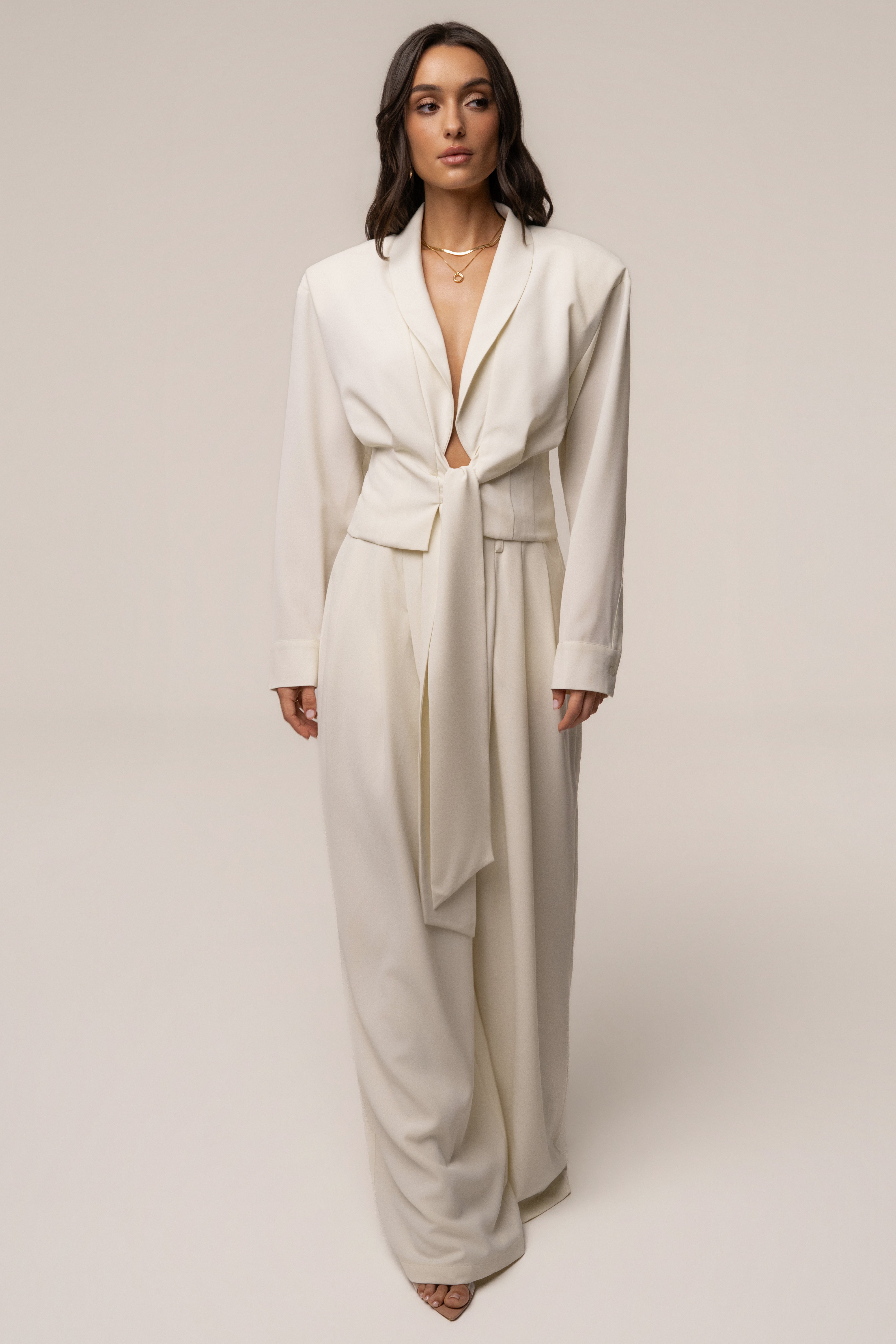 Cream JLUXLABEL pleated trouser, stylish bottom with tailored fit and pleated design, displayed on a neutral background.