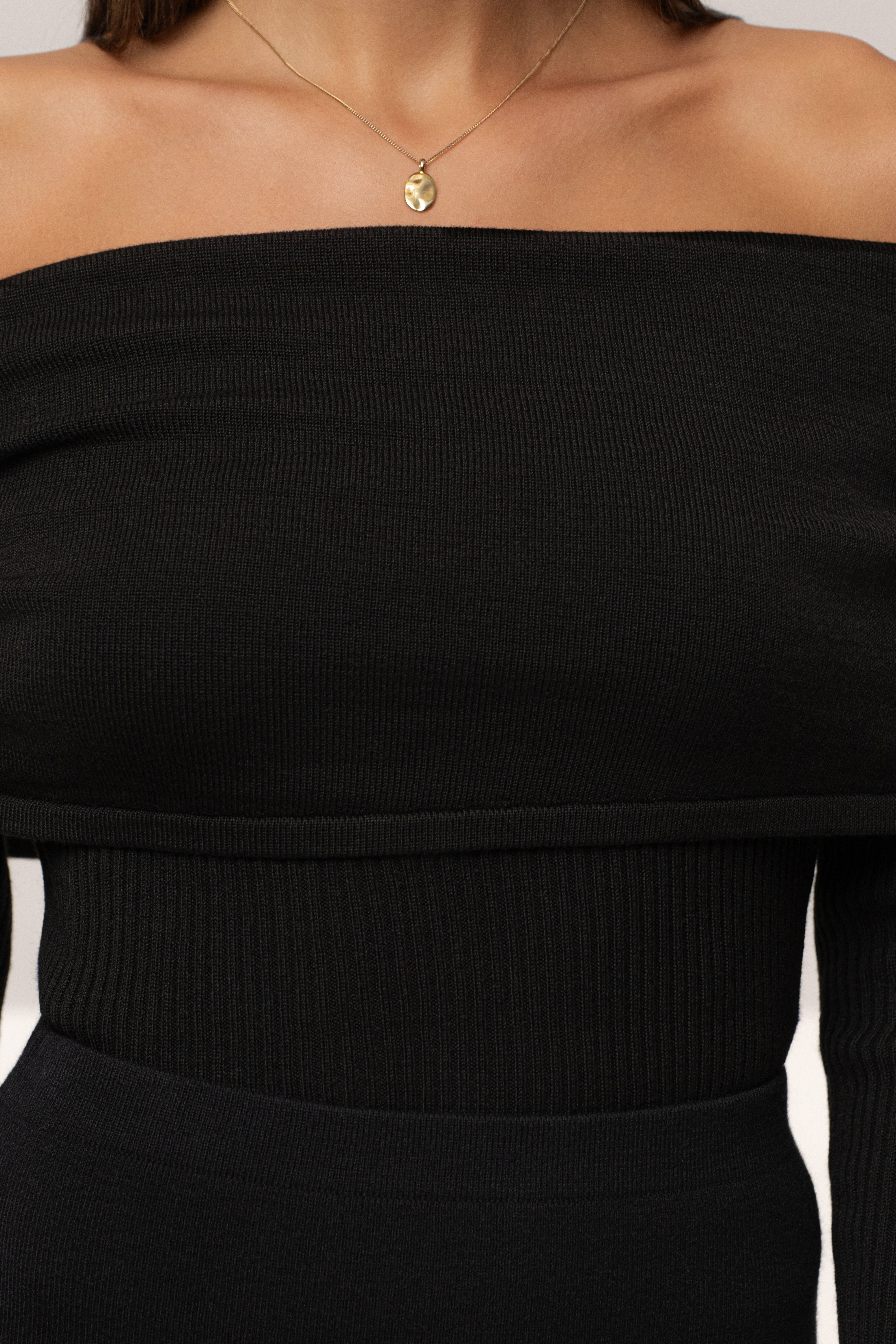 Black Off The Shoulder Knit Top - JLUXLABEL