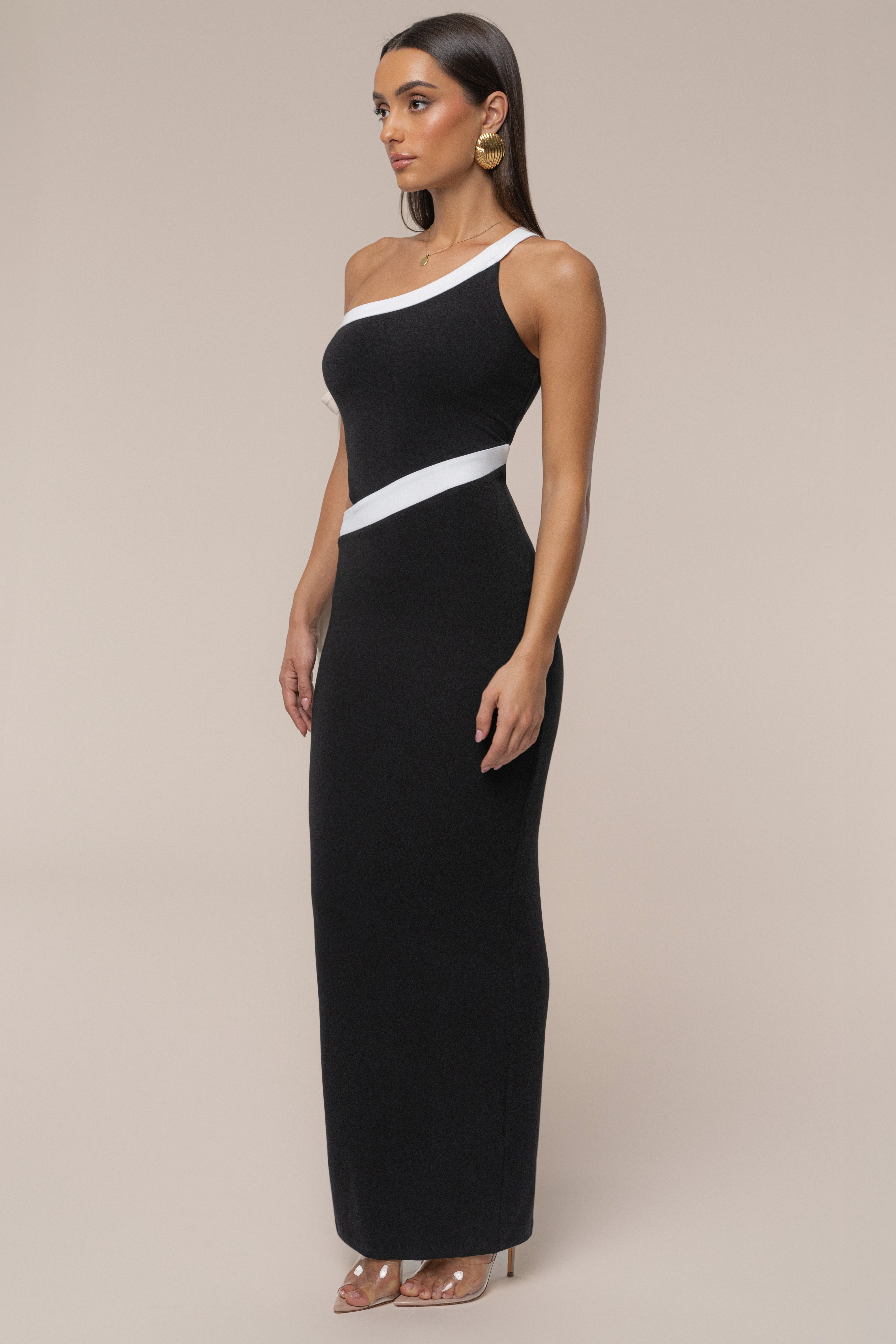 Black Jorden Contrast Maxi Dress - JLUXLABEL