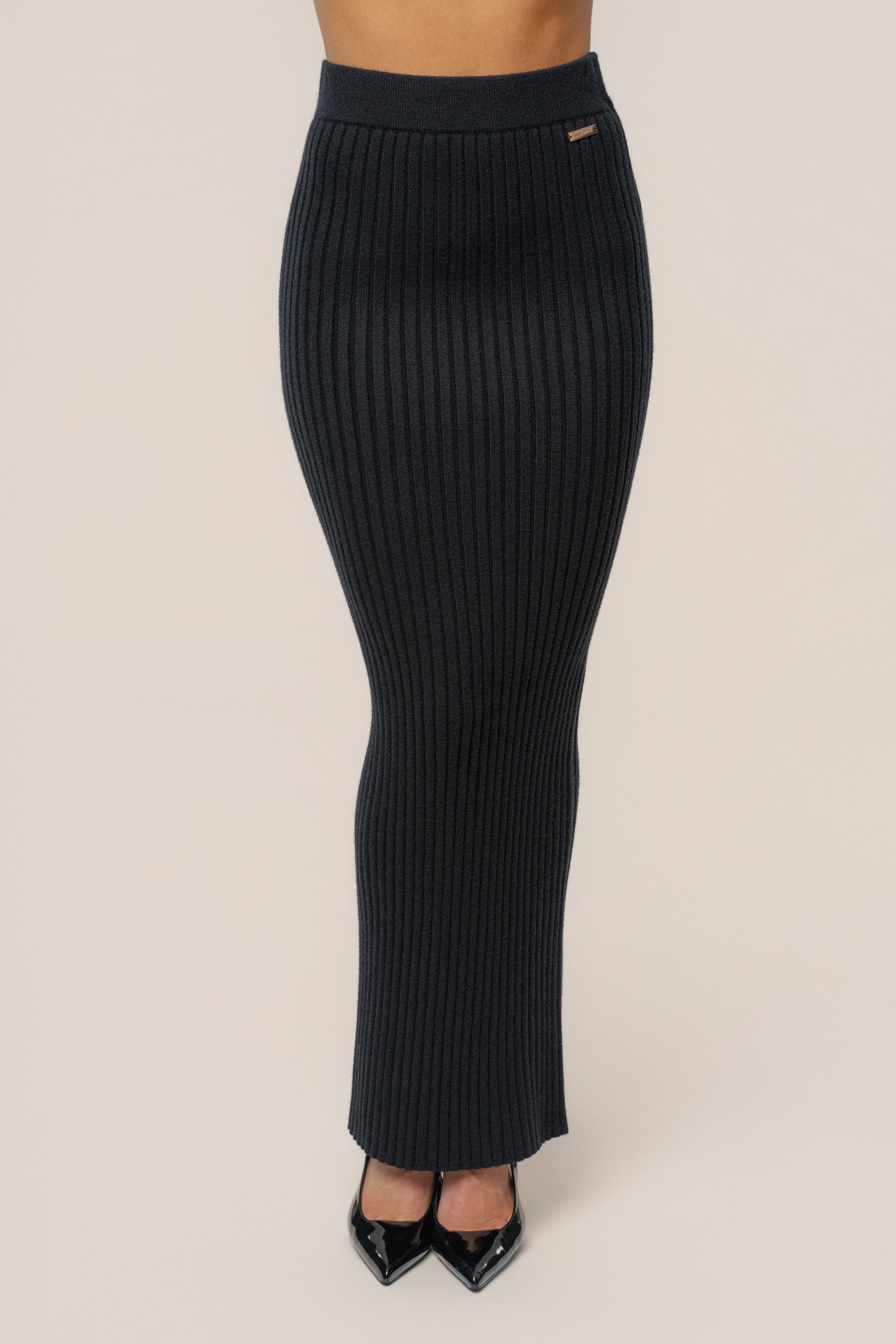 Black Soft Reset Ribbed Skirt