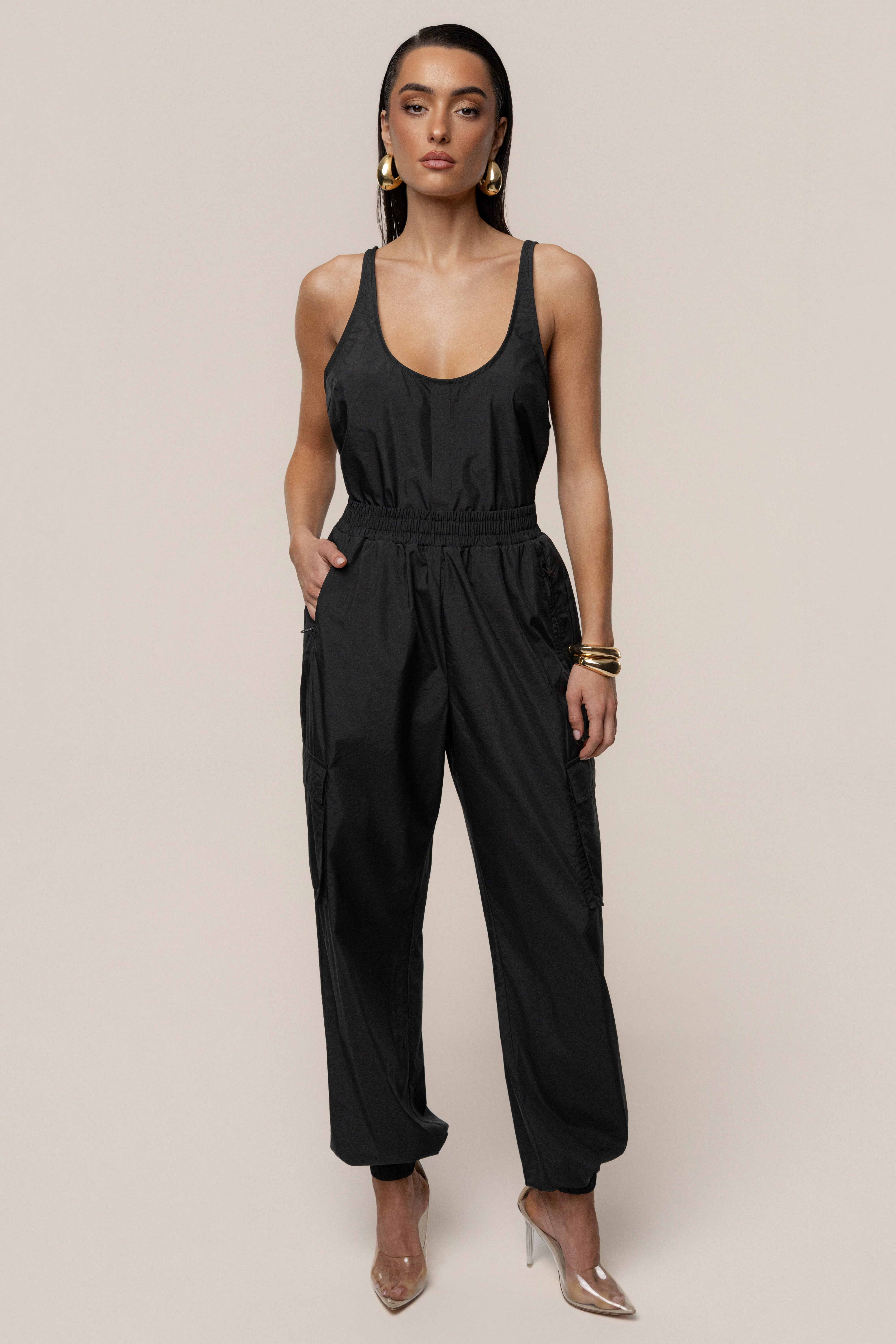 Black Active Scoop Neck Top - JLUXLABEL