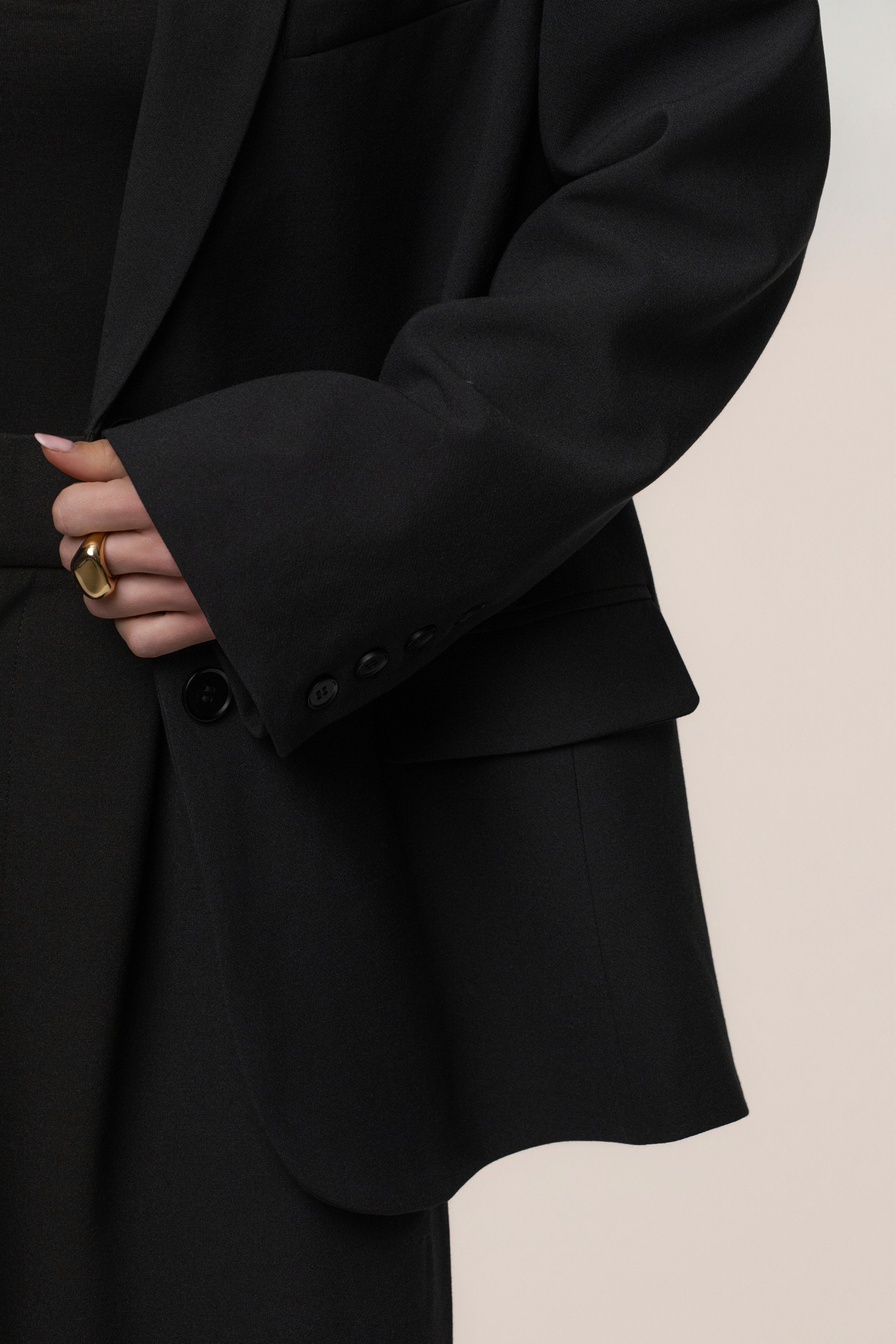 Black Core Standard Blazer - JLUXLABEL