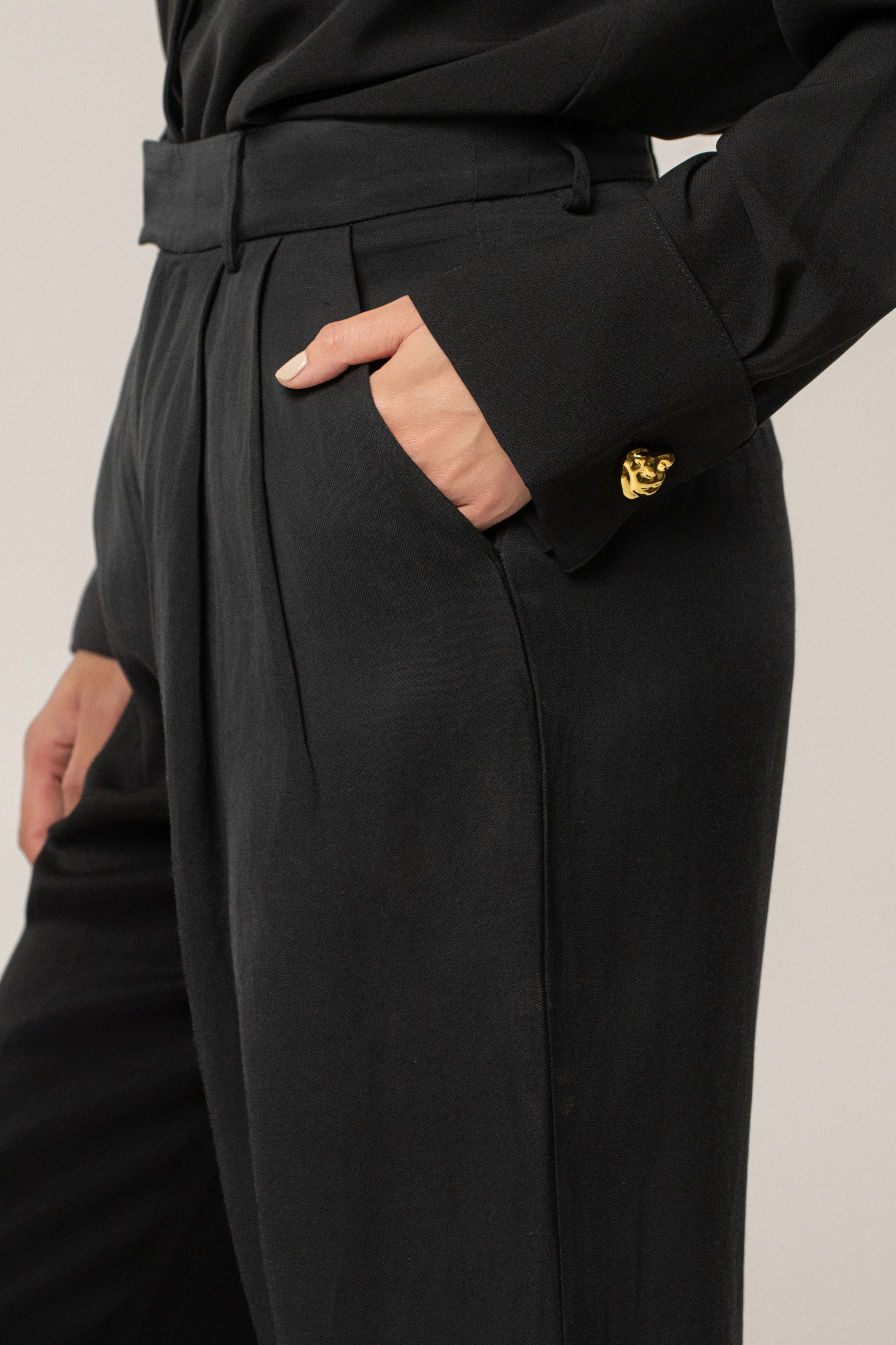 Black Axel Pleated Trouser - JLUXLABEL