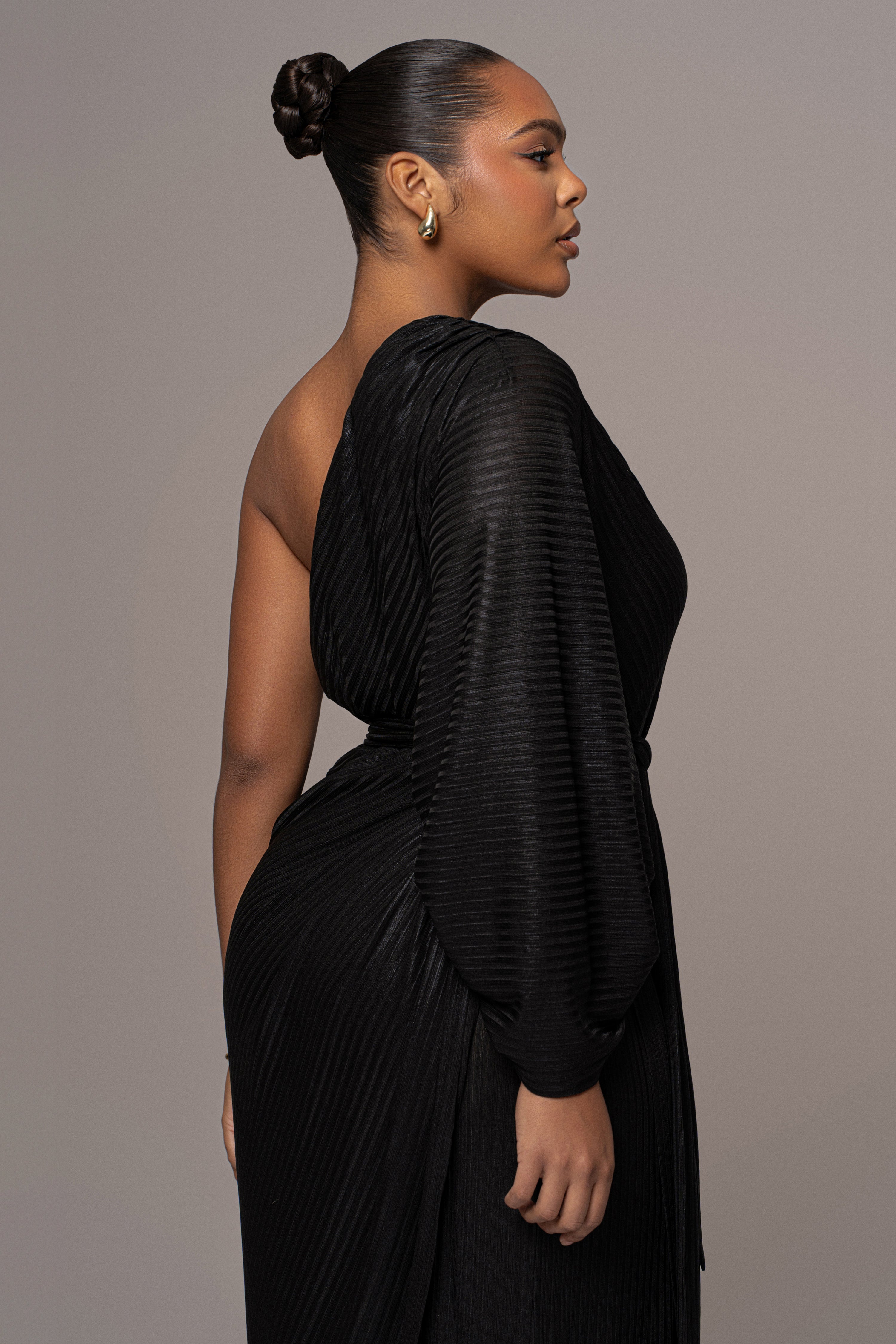 Black Amina Metallic Maxi Dress - JLUXLABEL