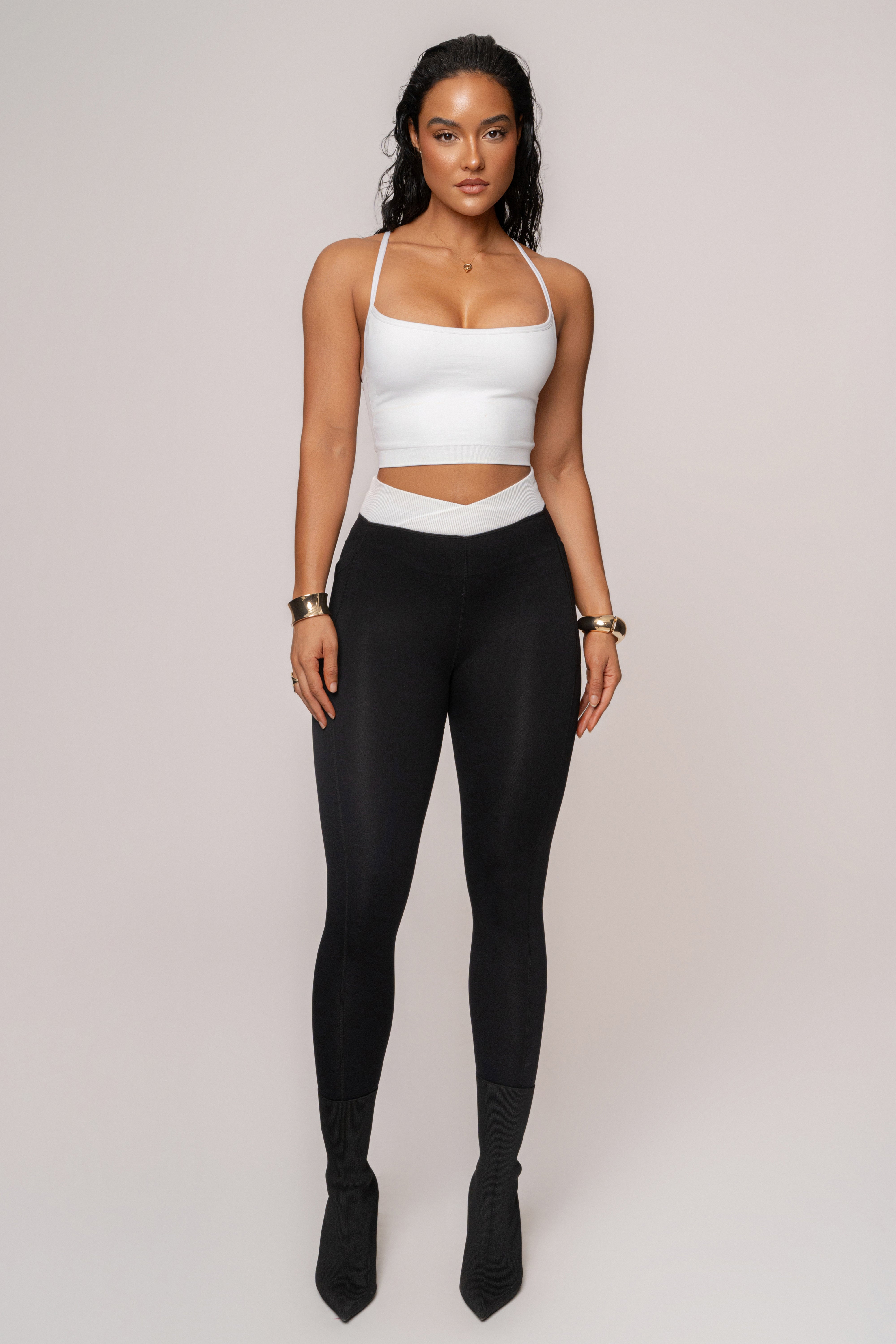 Black/White Inspire Movement Leggings - JLUXLABEL