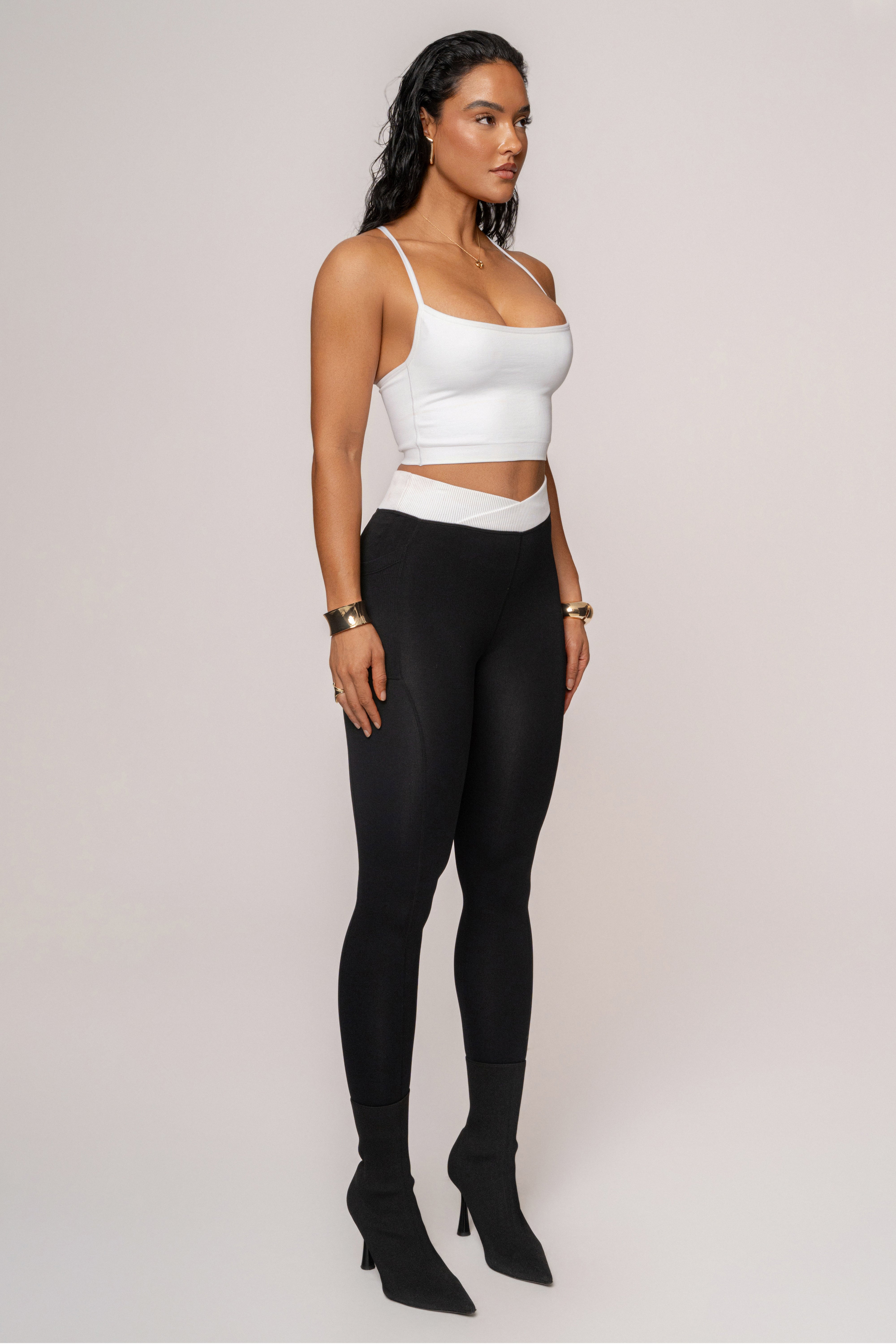White Active Crop Top - JLUXLABEL