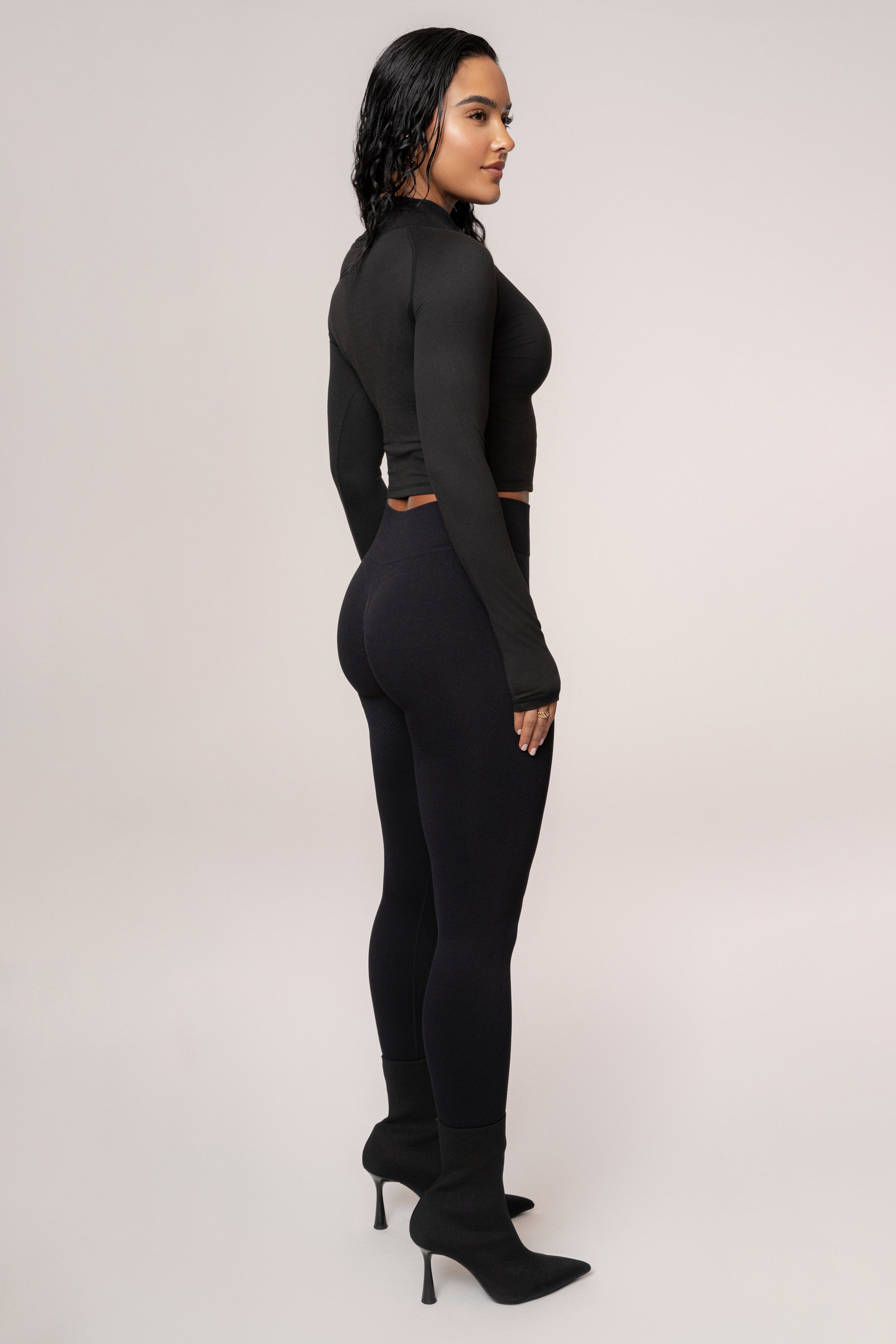 Black Balance High Rise Leggings - JLUXLABEL