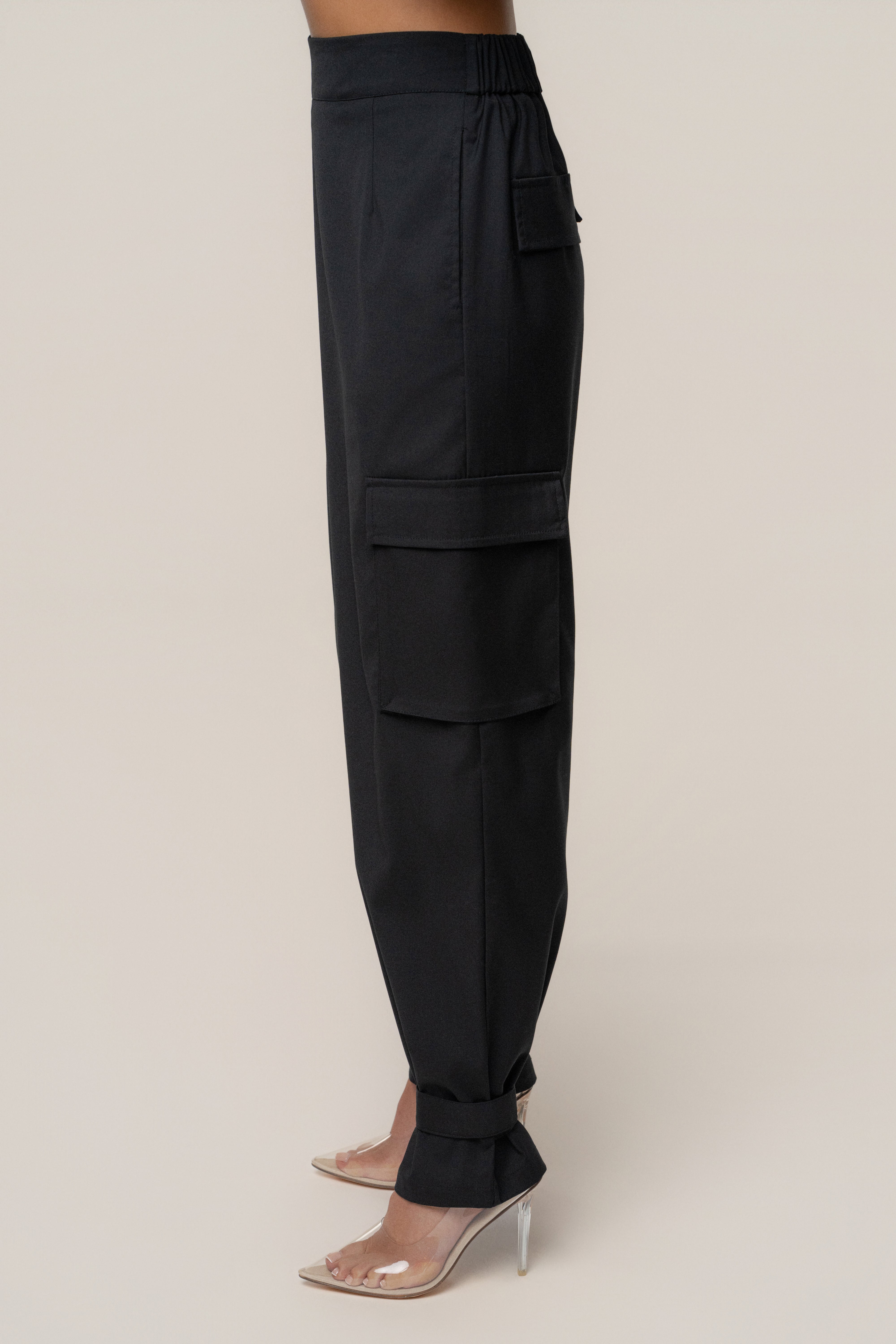 Black Autumn Flow Cargo Pants