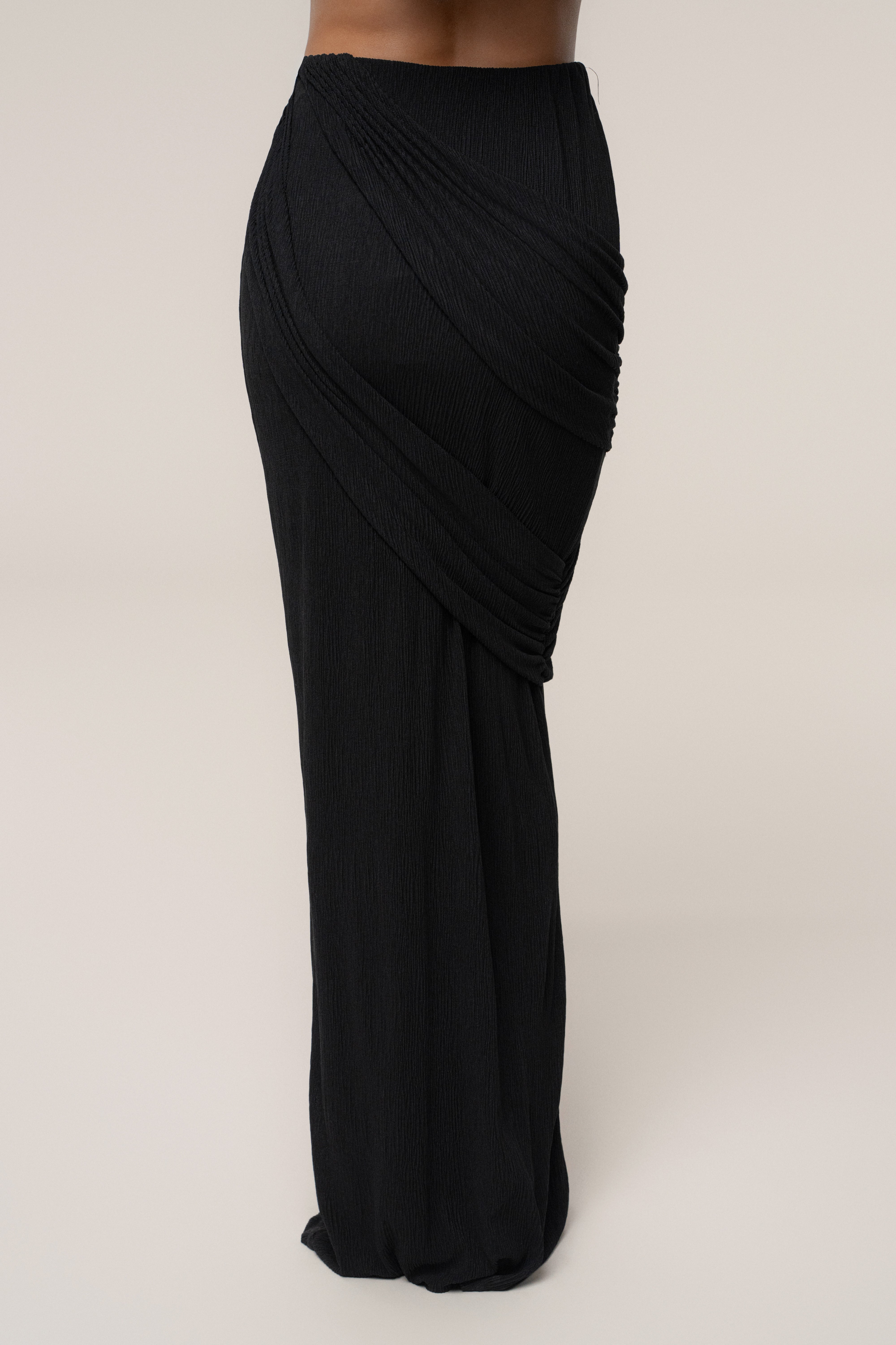 Black Paradise Hills Maxi Skirt - JLUXLABEL