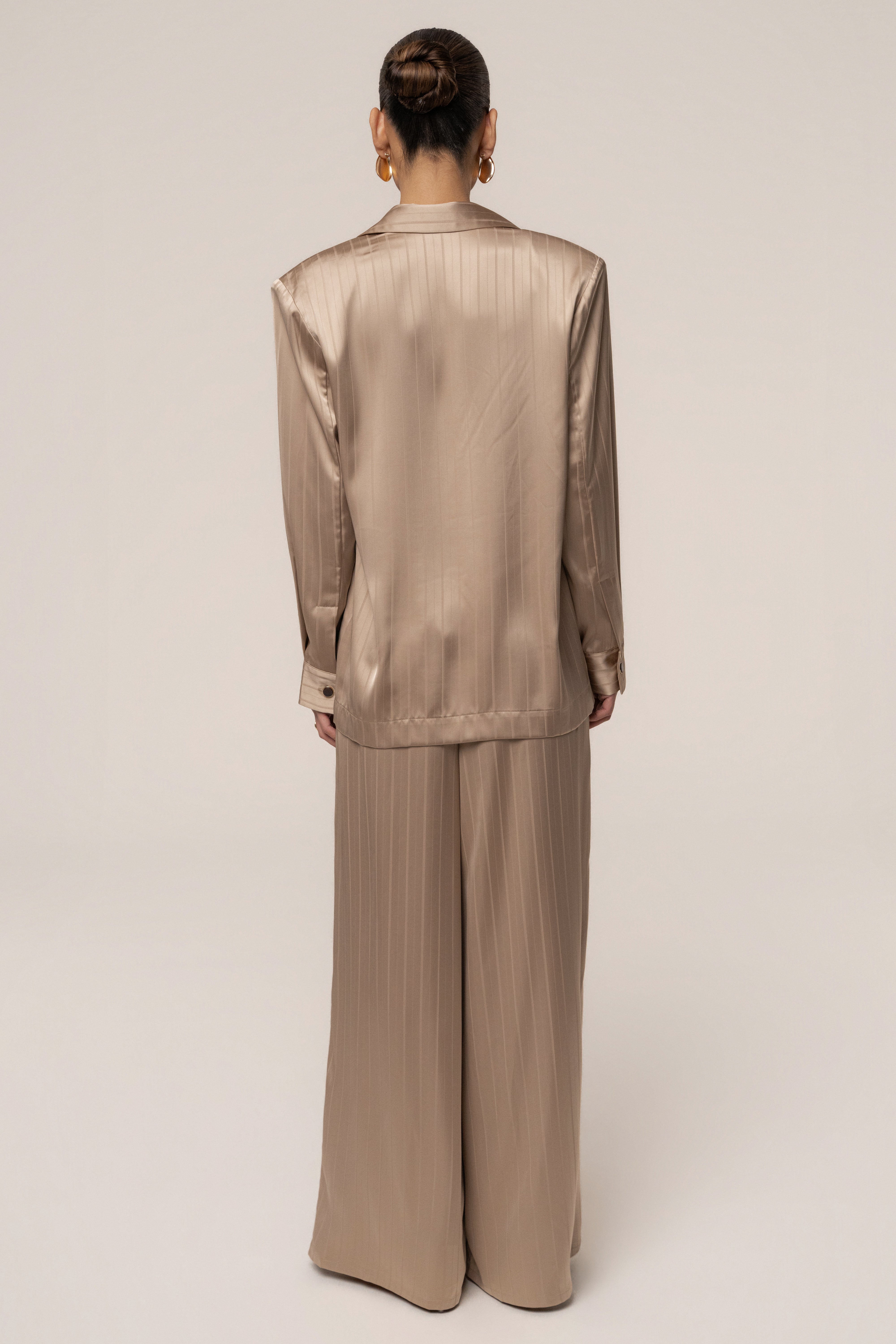 JLUXLABEL Stone The Standard blazer, a stylish women's blazer from the Tops collection, in a neutral stone color.