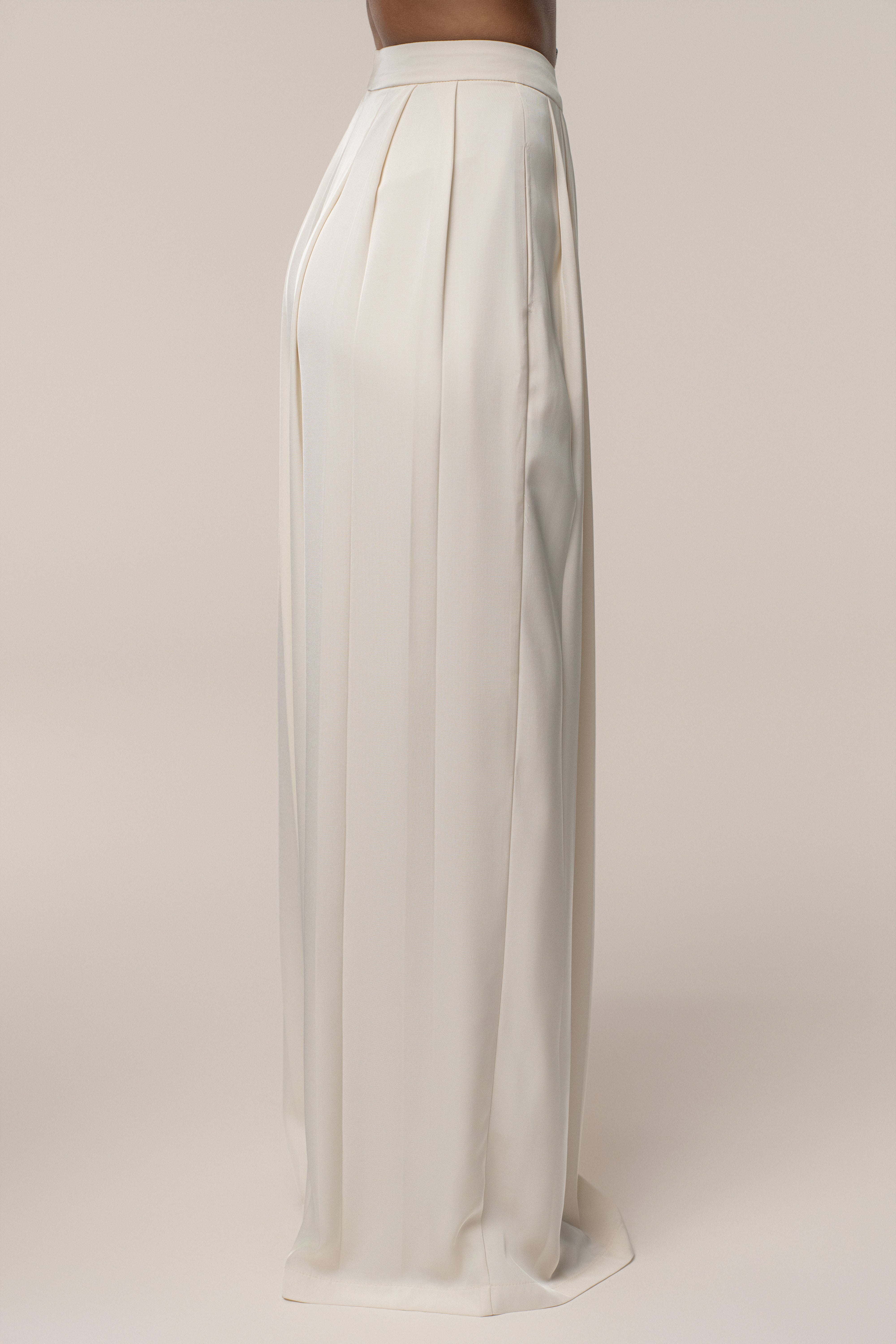 Buttercream Clara Wide Leg Pleated Trousers - JLUXLABEL
