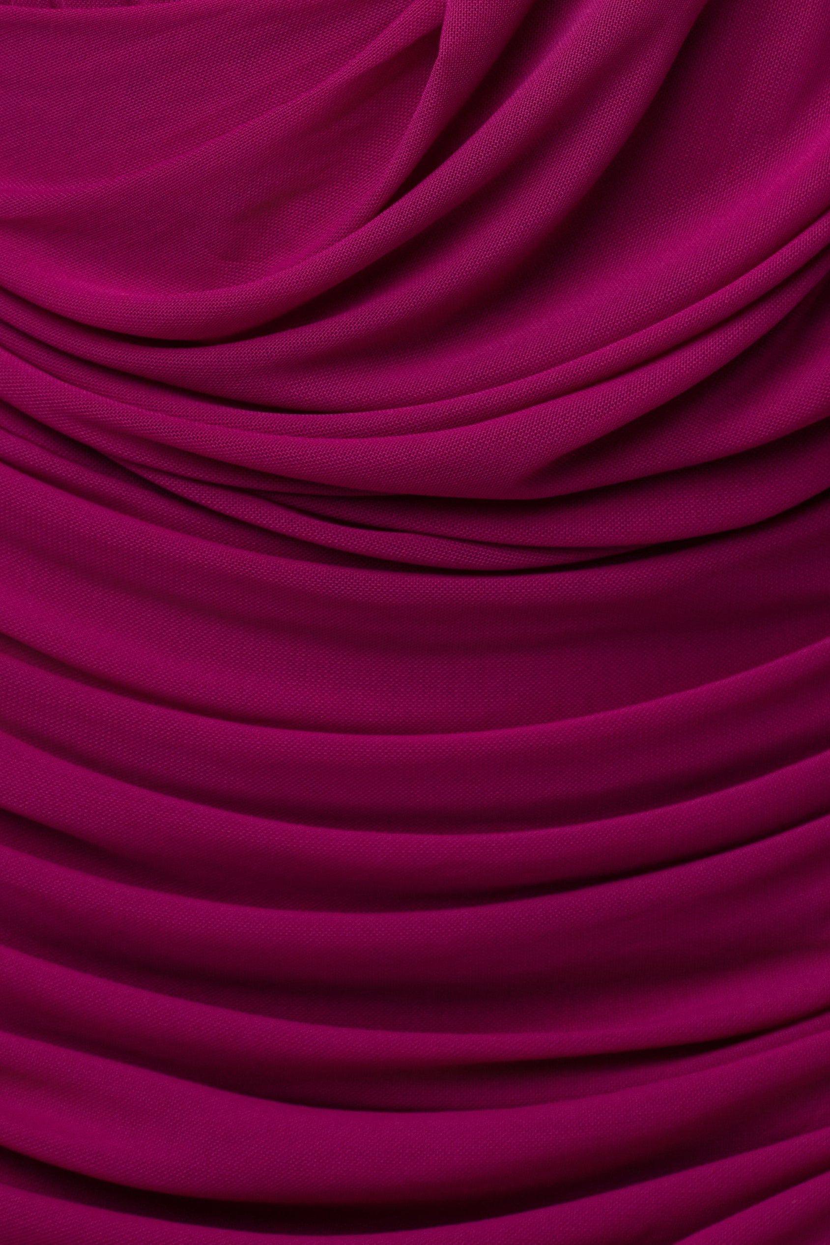 Plongeon nocturne fuchsia - Mini robe à décolleté profond