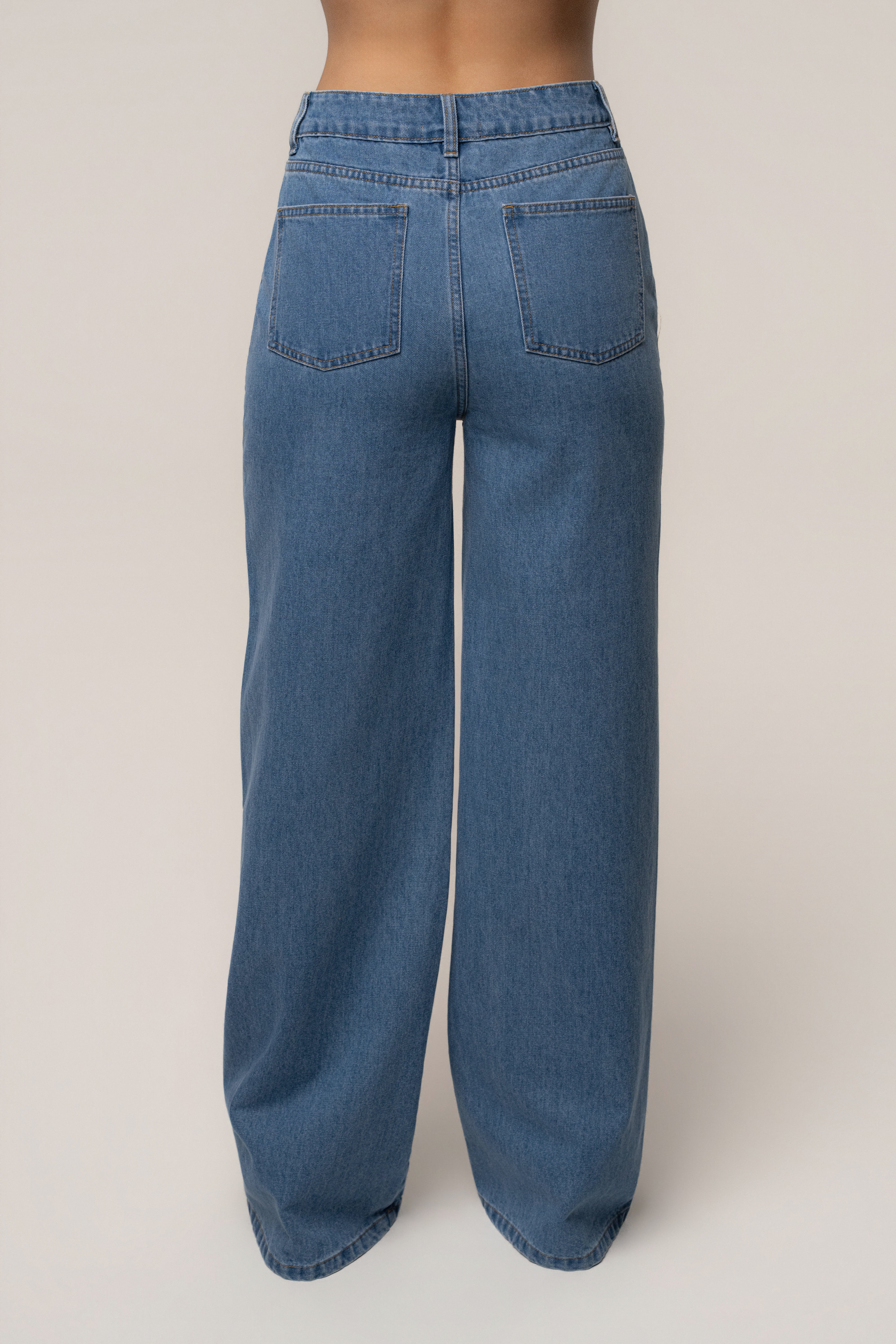 Medium Wash Flowline Seam Jean - JLUXLABEL