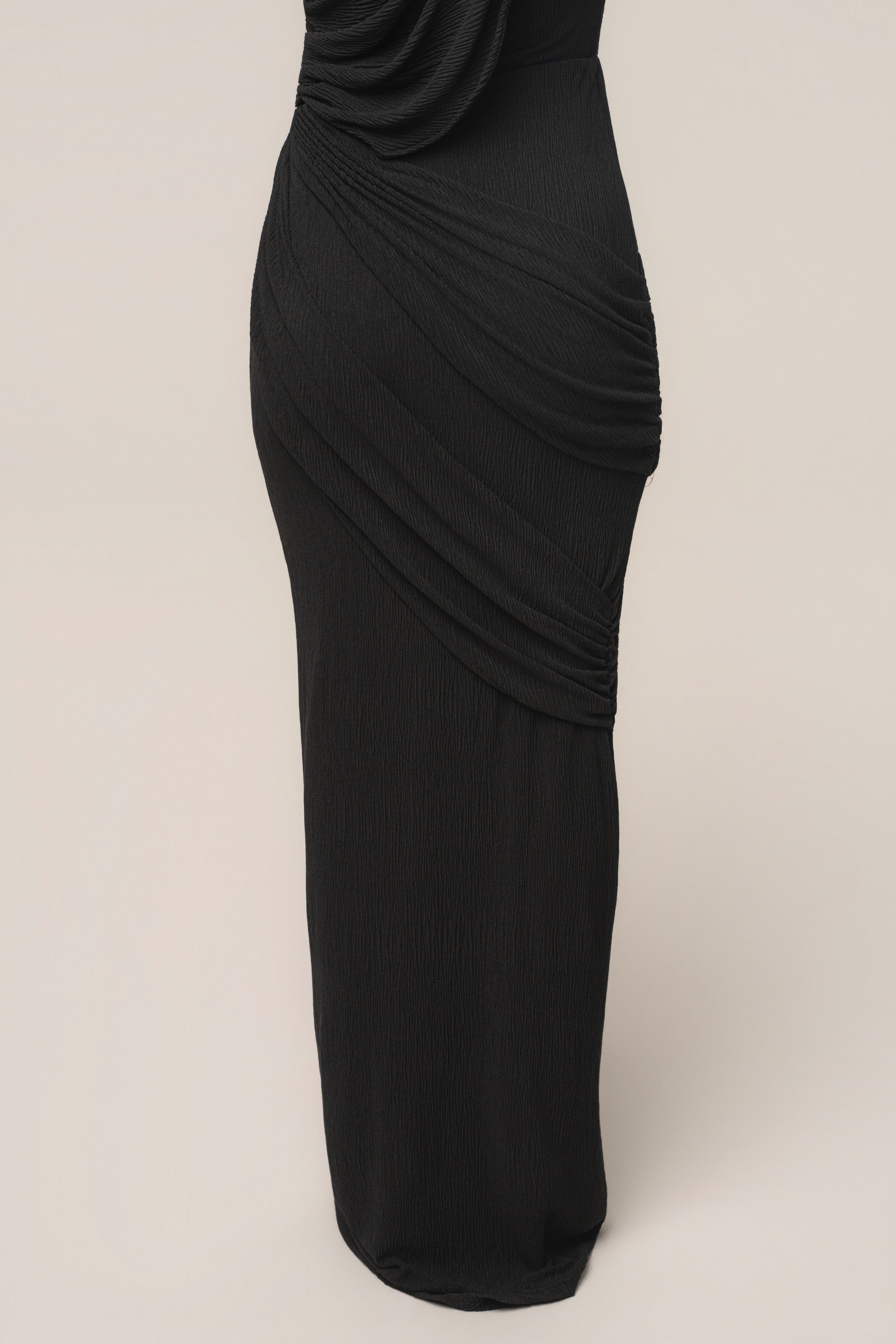 Black Paradise Hills Maxi Skirt - JLUXLABEL