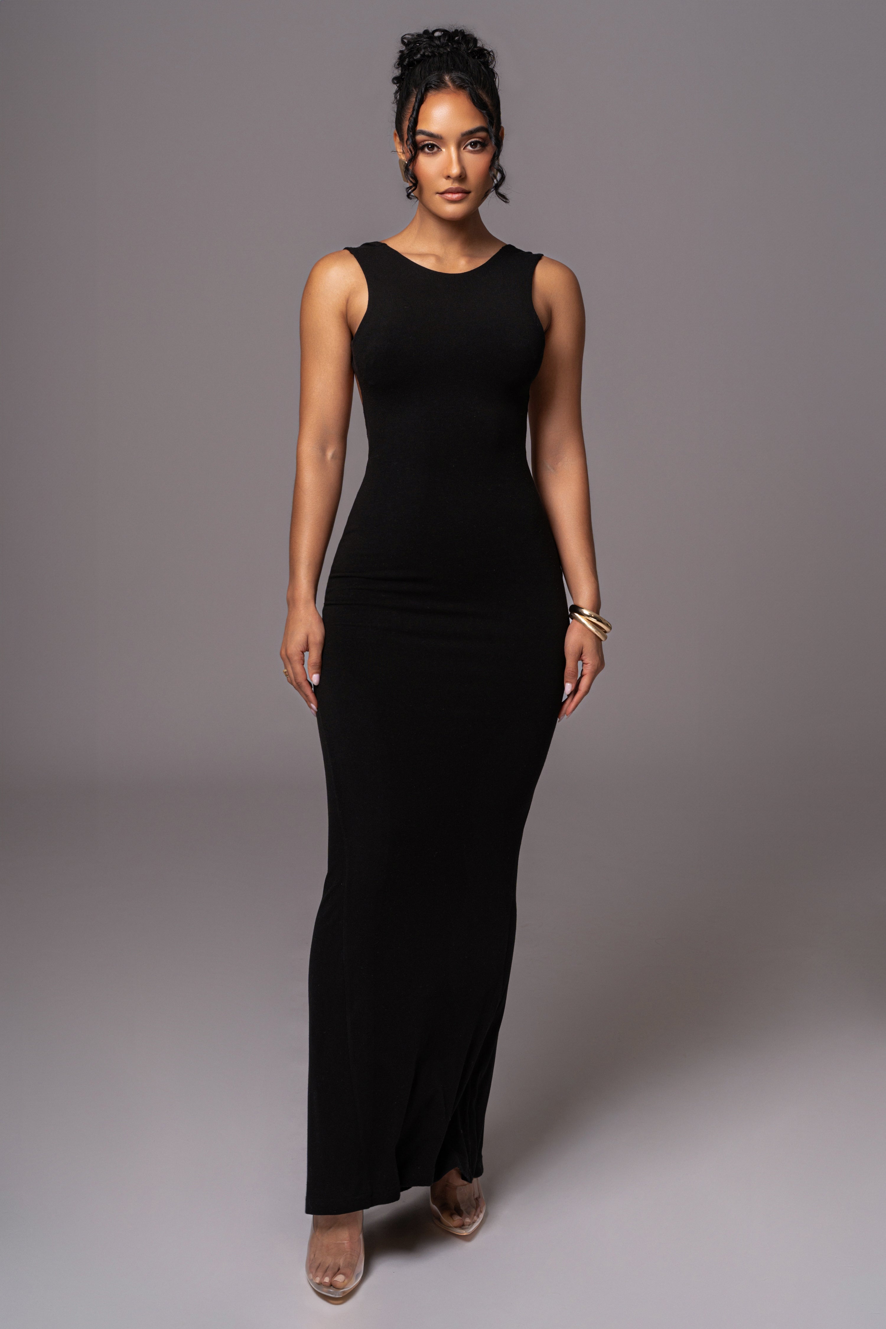 Black JLUXBASIX Front And Center Maxi Dress with a fitted bodice and flowing skirt, perfect for elegant occasions.