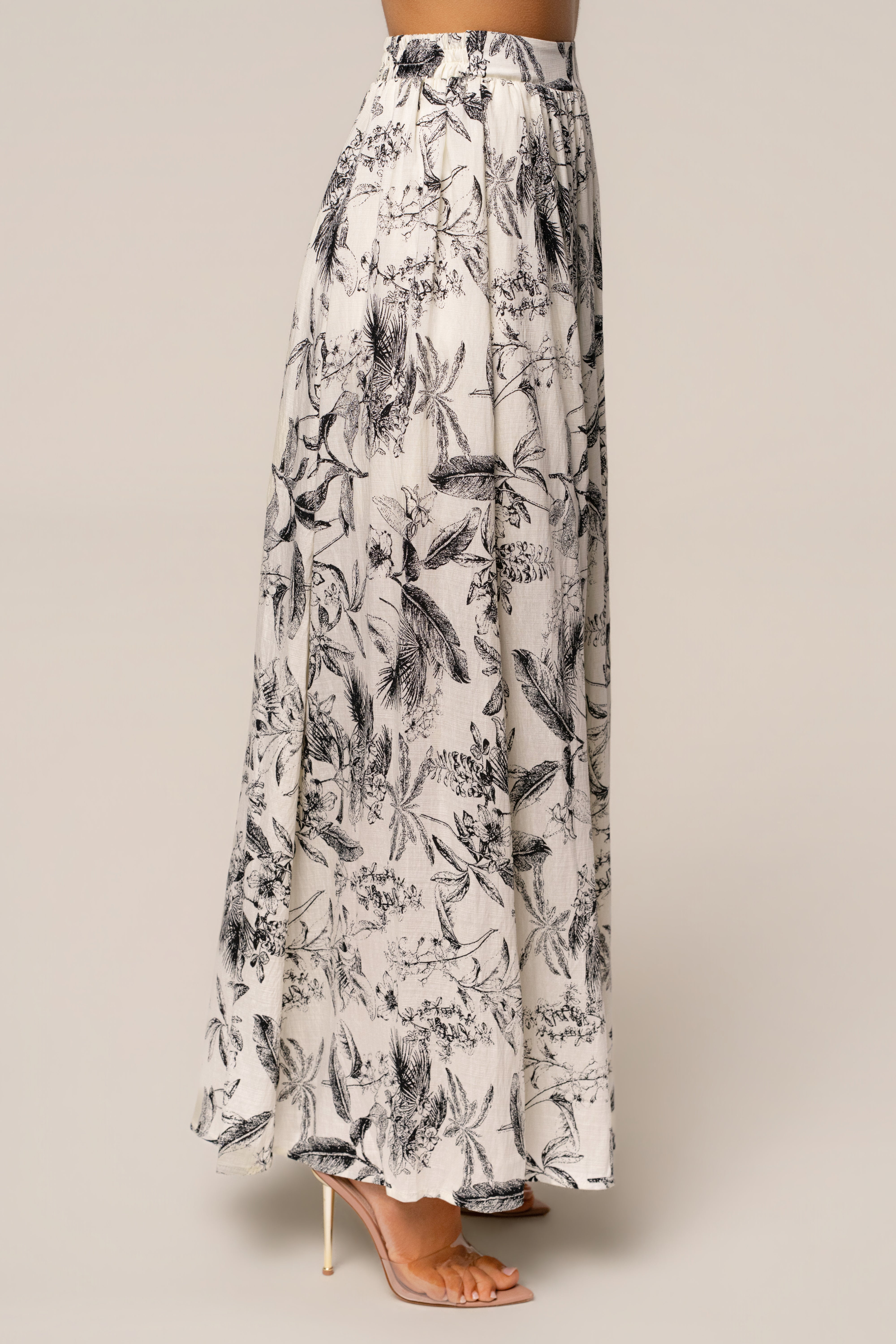 Black Abstract Blooming Garden Skirt Set - JLUXLABEL