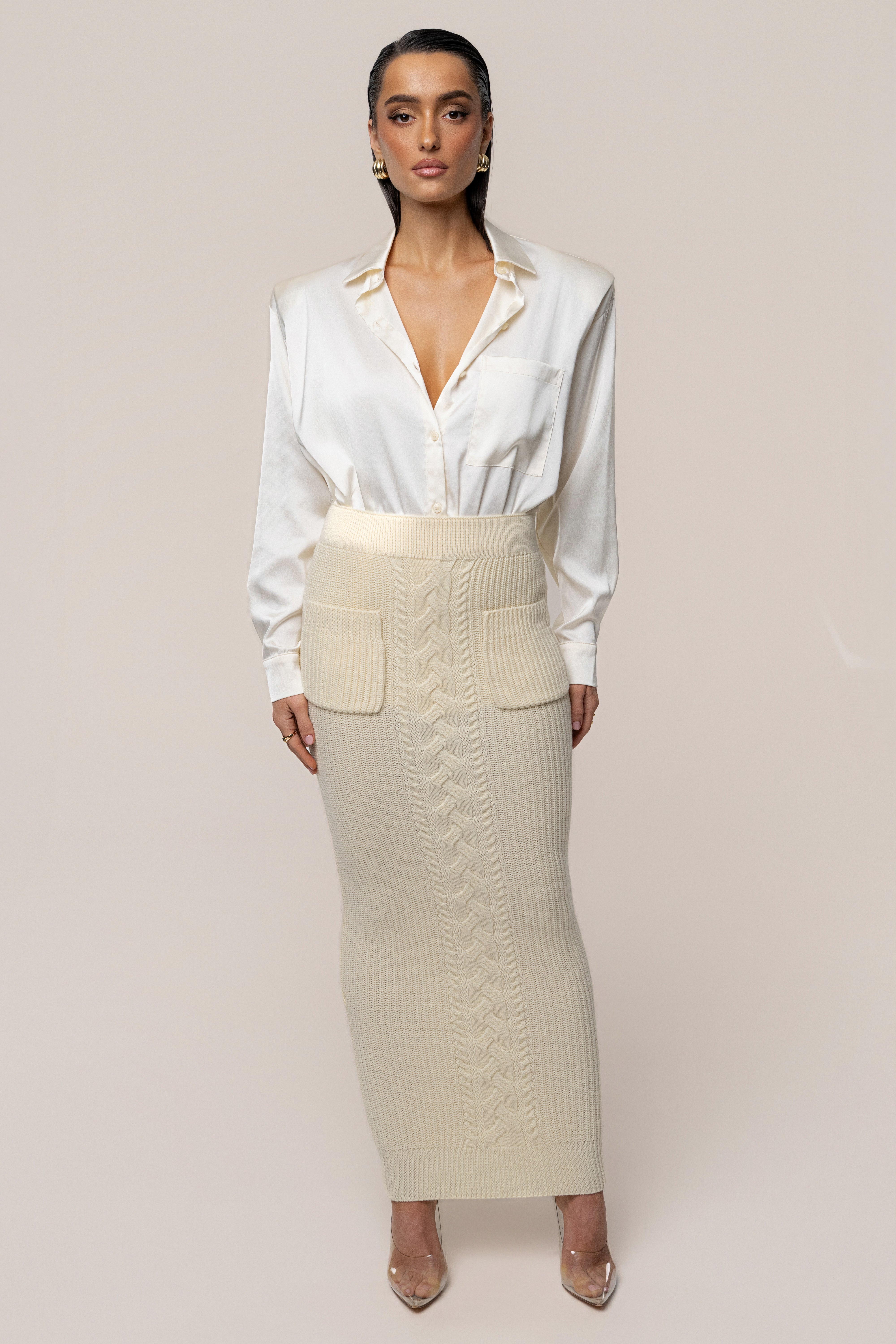 تنورة متوسطة الطول من Missy Cable Sweater باللون الكريمي