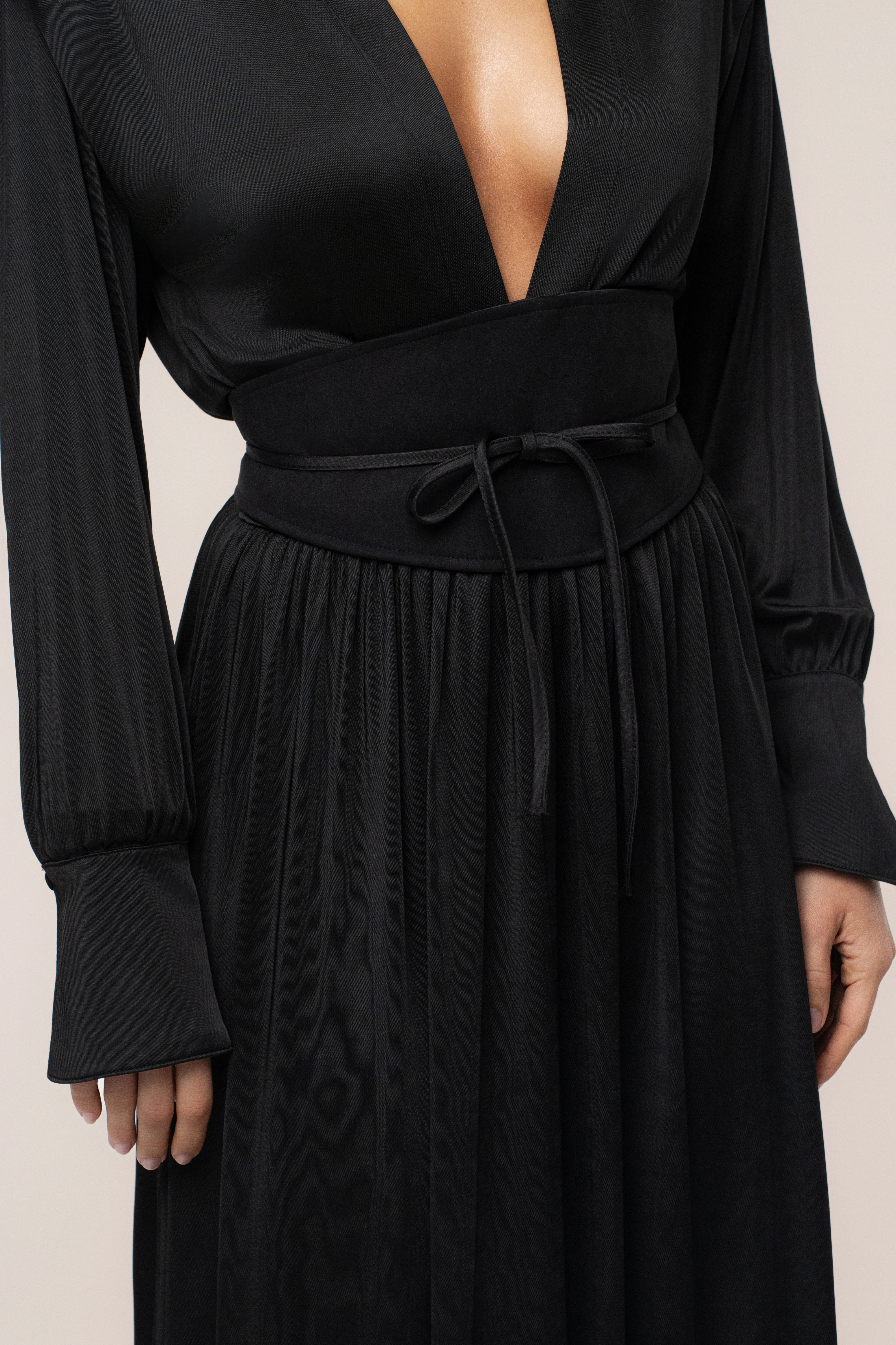 Black High Line Collar Maxi Dress - JLUXLABEL