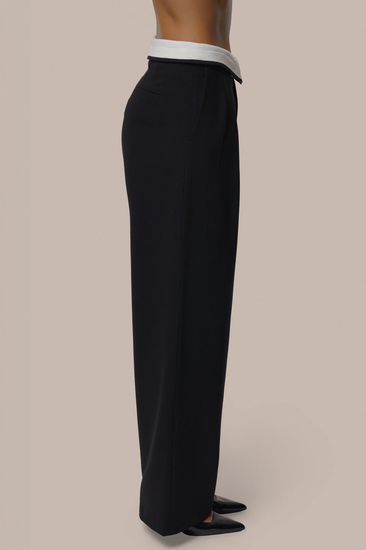 Black/Ivory Command Pleat Trouser