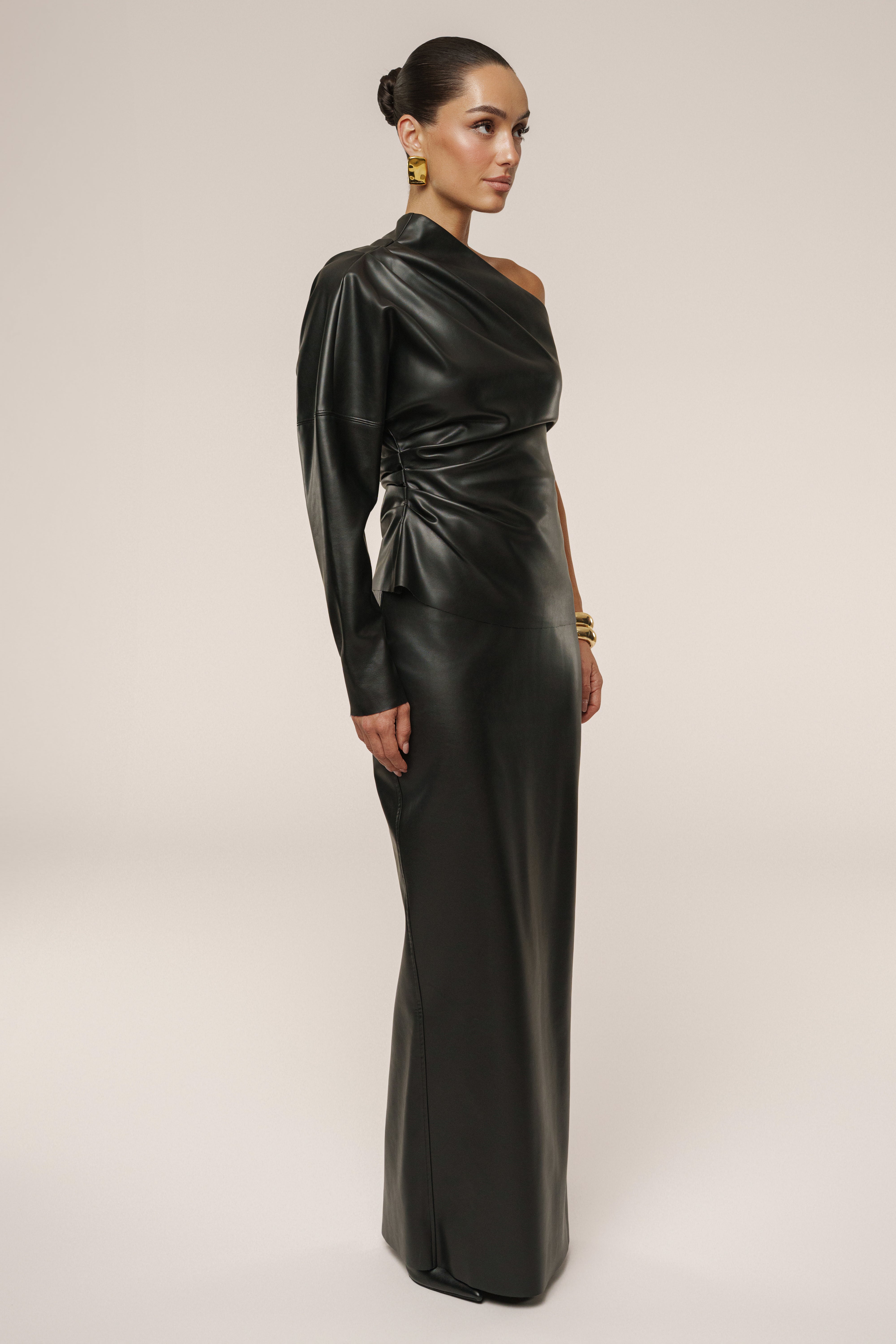 Black Demi One Shoulder Top - JLUXLABEL