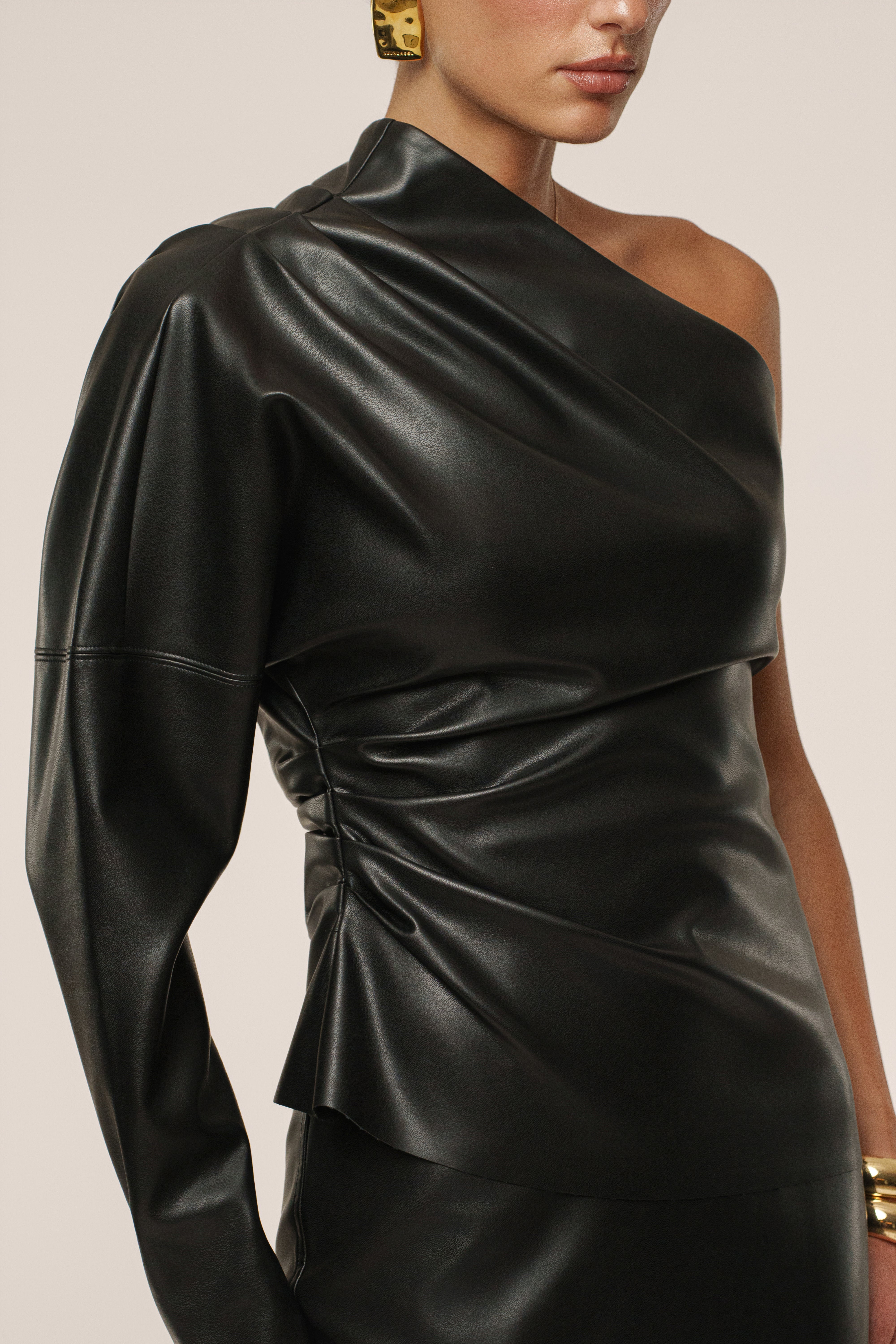 Black Demi One Shoulder Top - JLUXLABEL