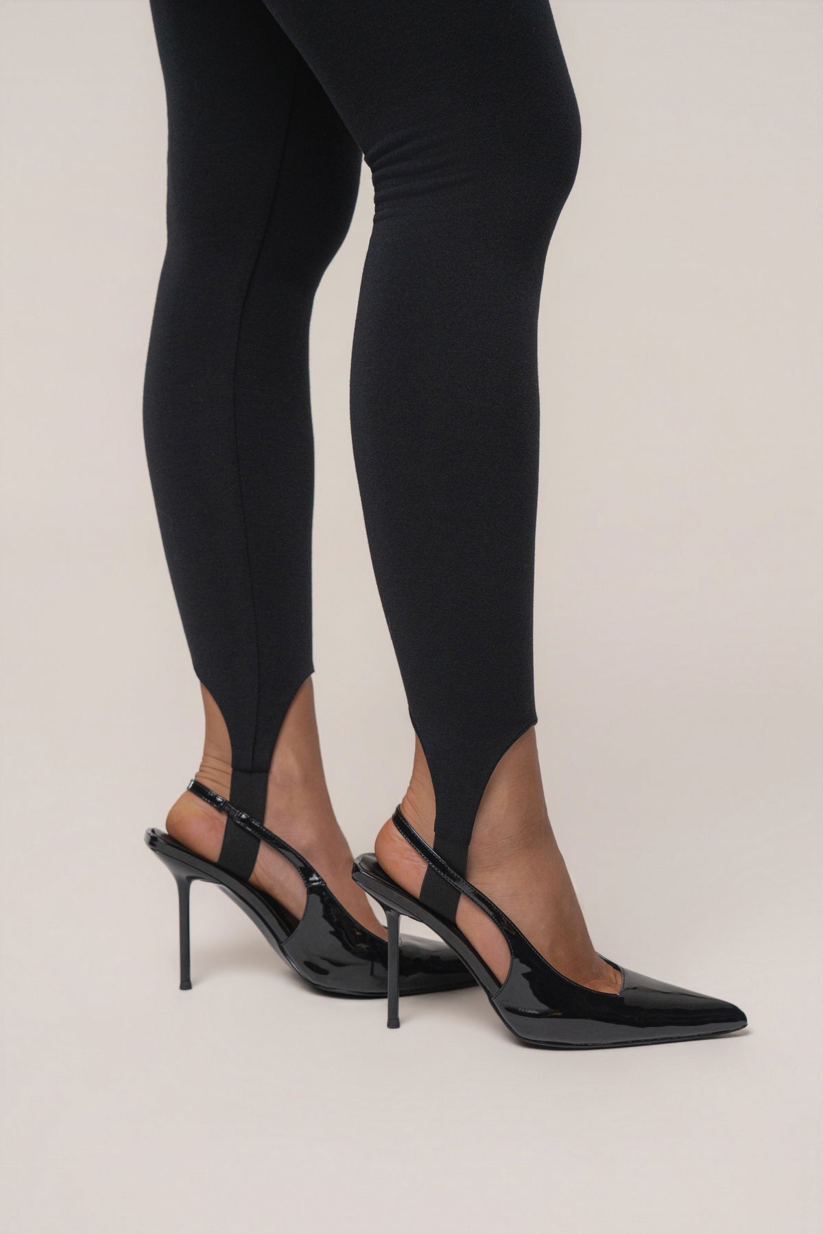 Black Foundation Stirrup Legging