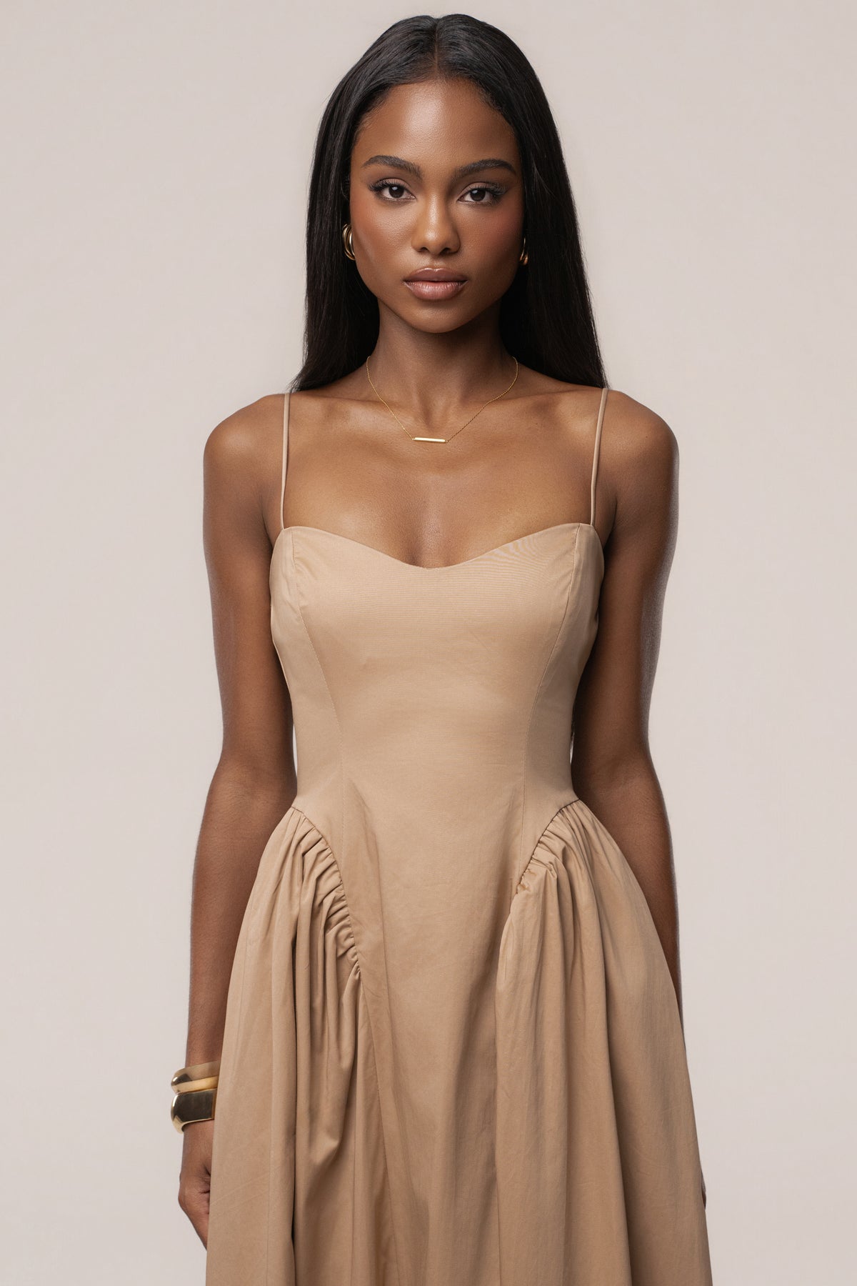 Robe longue Sculpted Grace bronzée