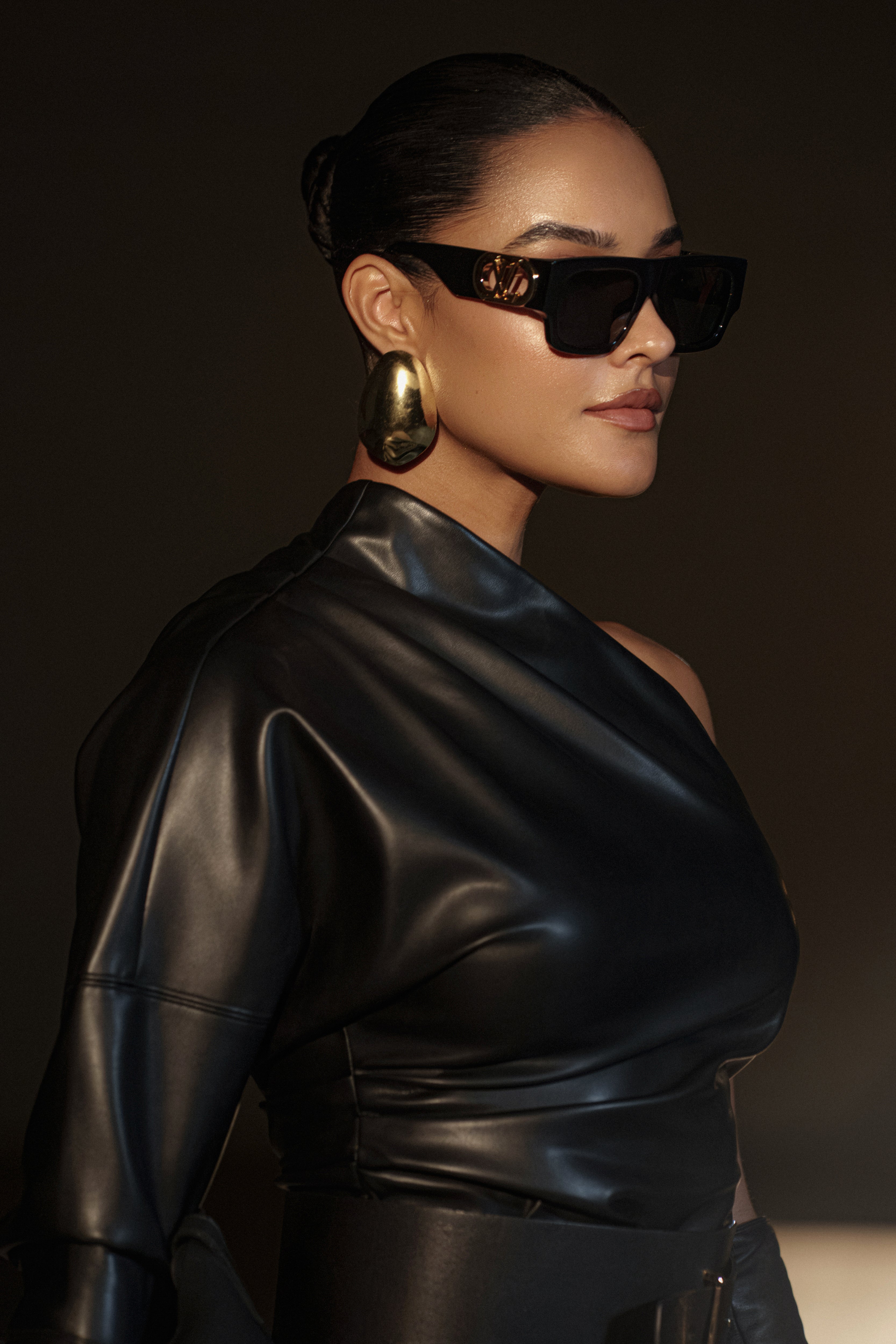 Black Demi One Shoulder Top