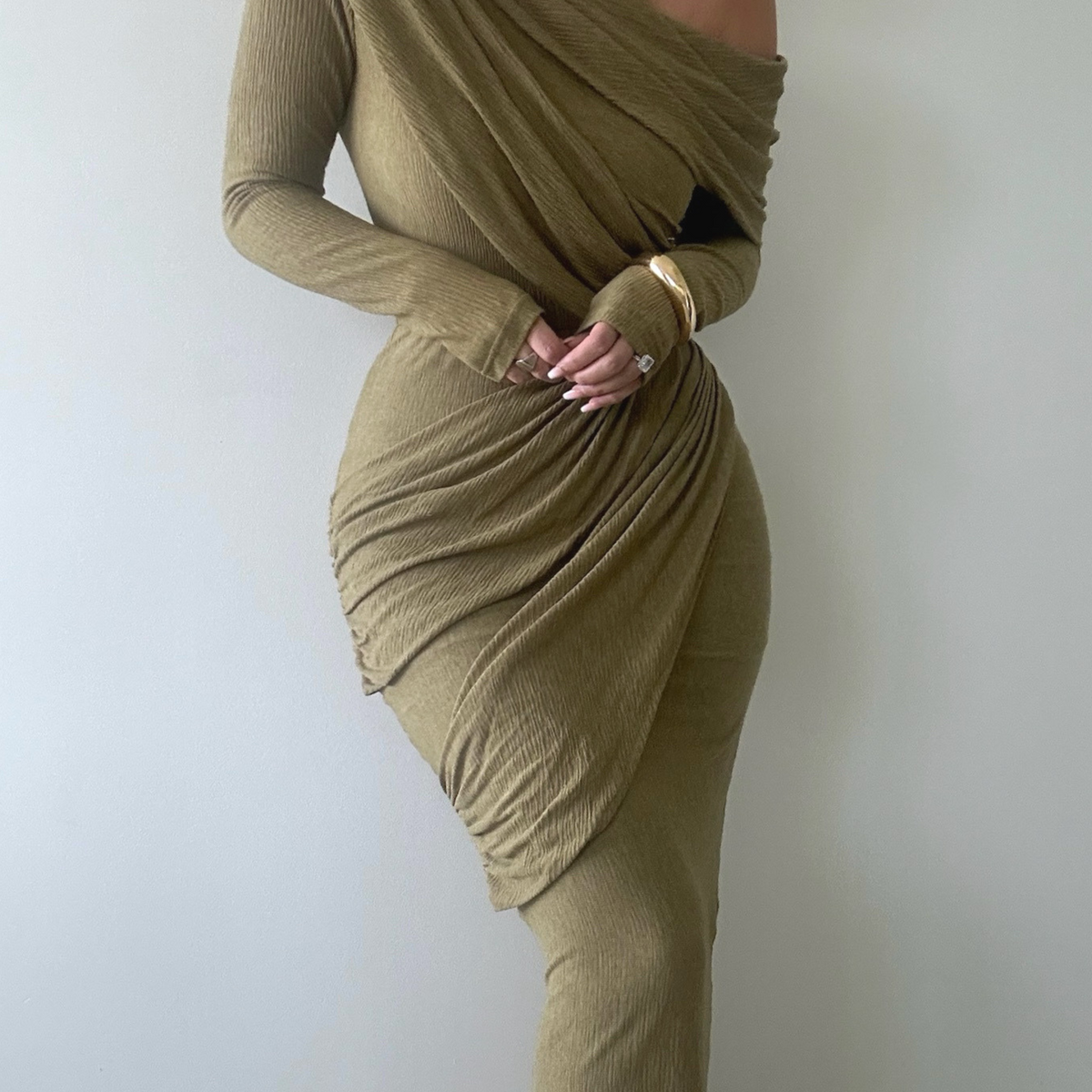 トップス Gala(plain) Marti Initial Mock-Neck Dress | GUESS