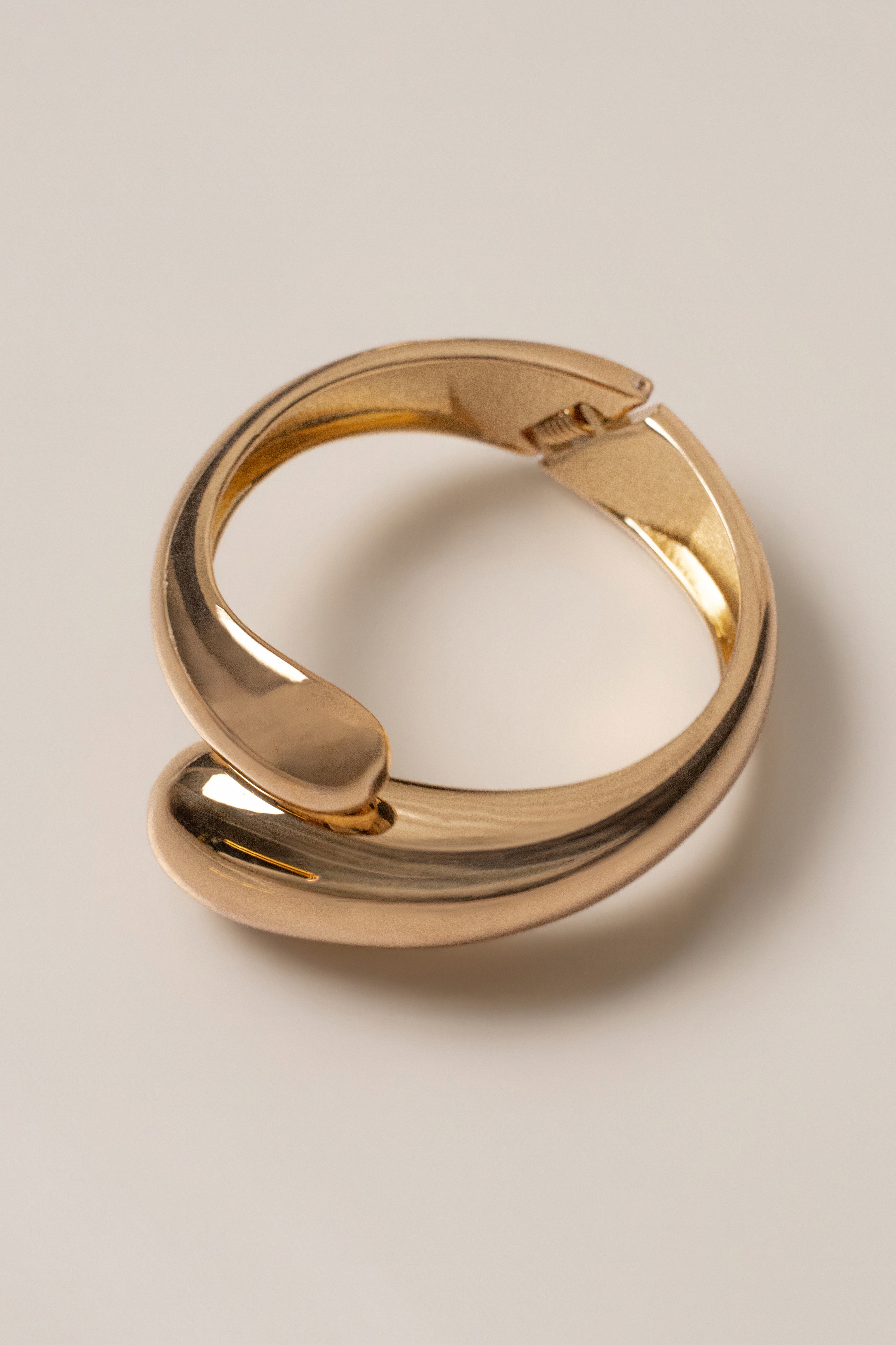 Gold Lori Hinge Bracelet - JLUXLABEL
