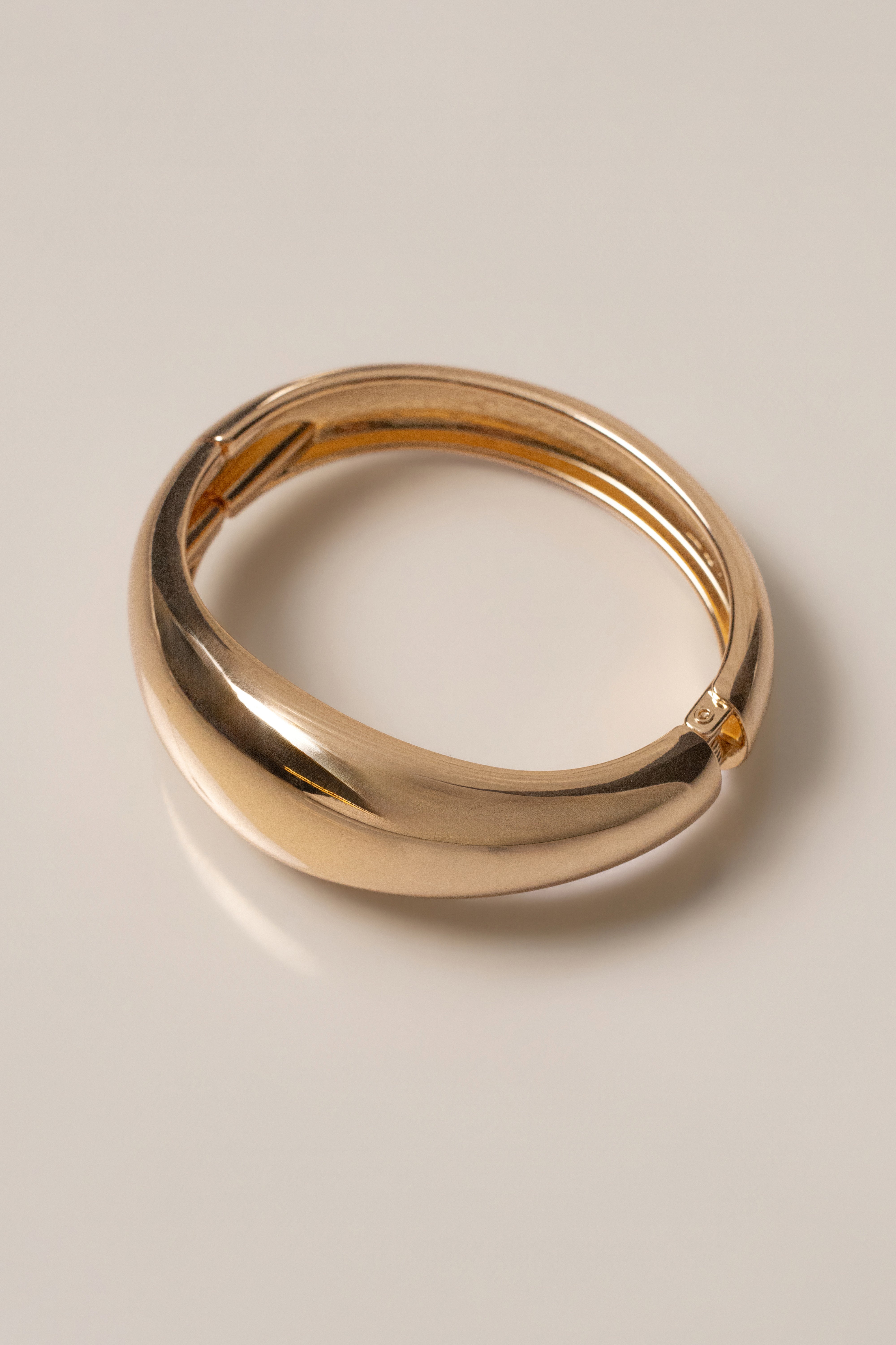 Gold Sabrina Hinge Bracelet - JLUXLABEL