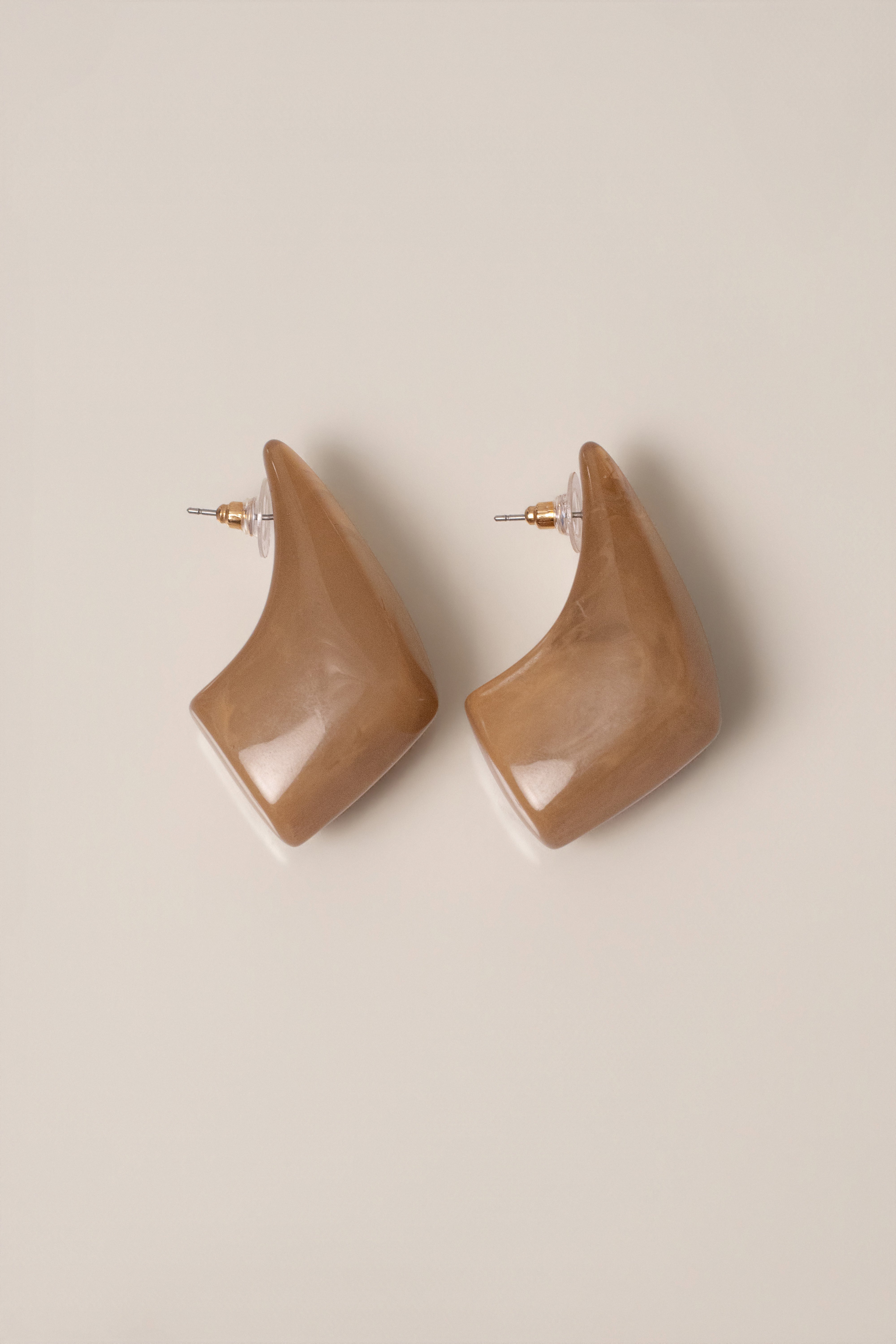 Beige Sculpt Resin Earrings - JLUXLABEL