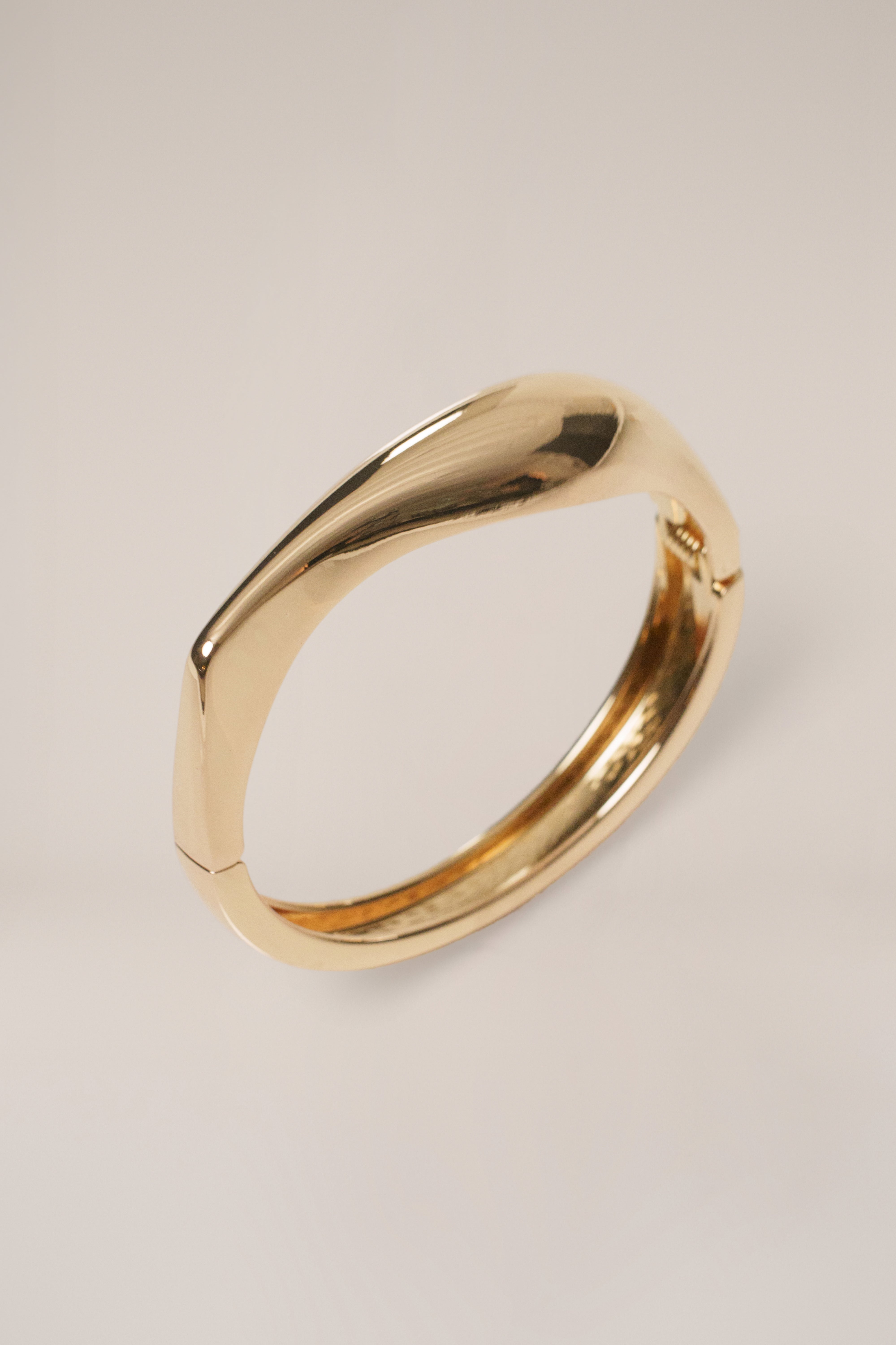 Gold Gigi Hinge Bracelet - JLUXLABEL