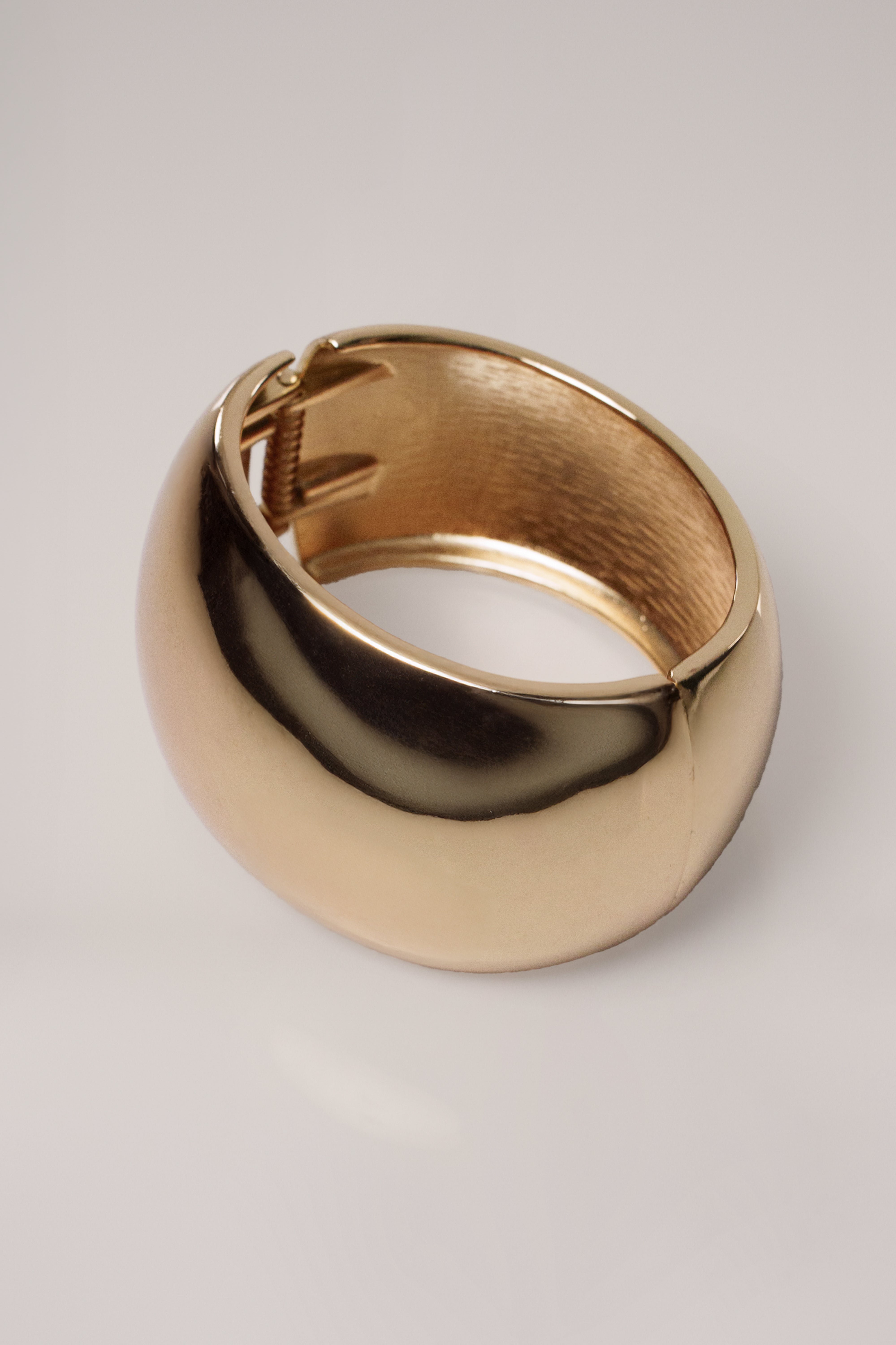Gold Lara Curve Bracelet